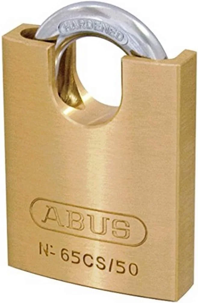 قفل آویز برنجی ABUS مدل 65CS/50 - بدنه قفل برنجی - مقاوم در برابر آب و هوا/مناسب فضای باز - حلقه فولادی سخت کاری شده و محافظ حلقه قفل آویز برنجی ABUS مدل 65CS/50 - بدنه قفل برنجی - مقاوم در برابر آب و هوا/مناسب فضای باز - حلقه فولادی سخت کاری شده و محافظ حلقه