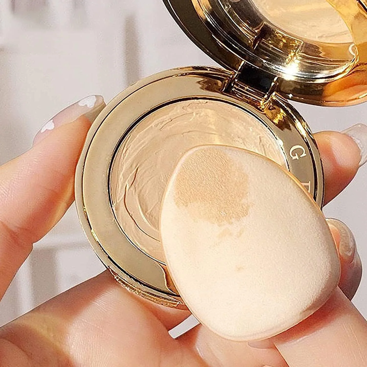 پدهای انگشتی مینی Xinbowen، 4 عدد پد انگشتی برای آرایش، اسفنج های مینی نرم، مناسب برای کرم پودر، کوشن BB، کرم، کانسیلر پدهای انگشتی مینی Xinbowen، 4 عدد پد انگشتی برای آرایش، اسفنج های مینی نرم، مناسب برای کرم پودر، کوشن BB، کرم، کانسیلر