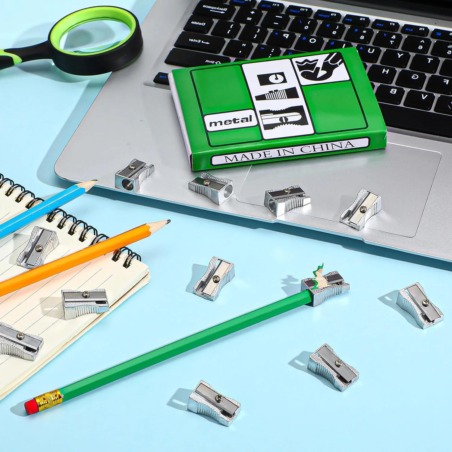 بسته 24 عددی تراش فلزی مداد، تراش دستی تک سوراخه، تراش کوچک دستی آلیاژ آلومینیوم برای تراشیدن مداد برای لوازم کلاس های هنری مدارس و ادارات بسته 24 عددی تراش فلزی مداد، تراش دستی تک سوراخه، تراش کوچک دستی آلیاژ آلومینیوم برای تراشیدن مداد برای لوازم کلاس های هنری مدارس و ادارات