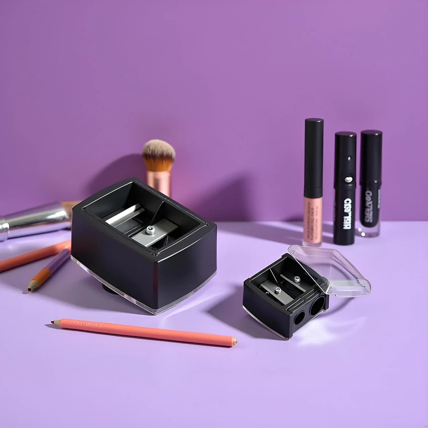 تراش مشکی مداد ابرو و خط چشم، دو سوراخه با درپوش، تمیز کردن آسان، تراش آرایشی مناسب مسافرت، تراش مداد آرایشی، لوازم آرایشی تراش مشکی مداد ابرو و خط چشم، دو سوراخه با درپوش، تمیز کردن آسان، تراش آرایشی مناسب مسافرت، تراش مداد آرایشی، لوازم آرایشی