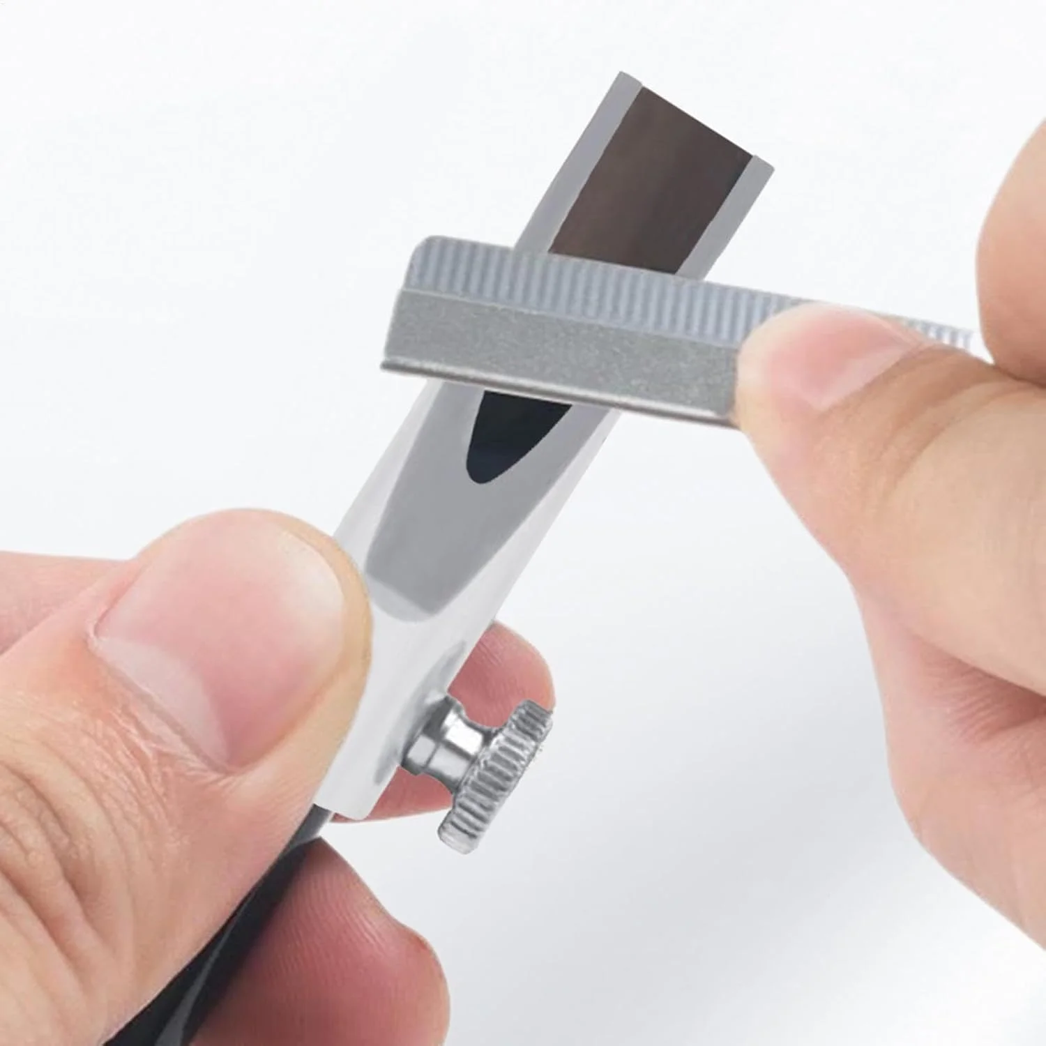 تراش مداد چشم kinrguiyuez | دستگاه تراش فلزی جمع و جور برای مداد ابرو، ابزار تیز کردن چند منظوره مداد آرایشی برای دوست دختر، همسر، دوست تراش مداد چشم kinrguiyuez | دستگاه تراش فلزی جمع و جور برای مداد ابرو، ابزار تیز کردن چند منظوره مداد آرایشی برای دوست دختر، همسر، دوست