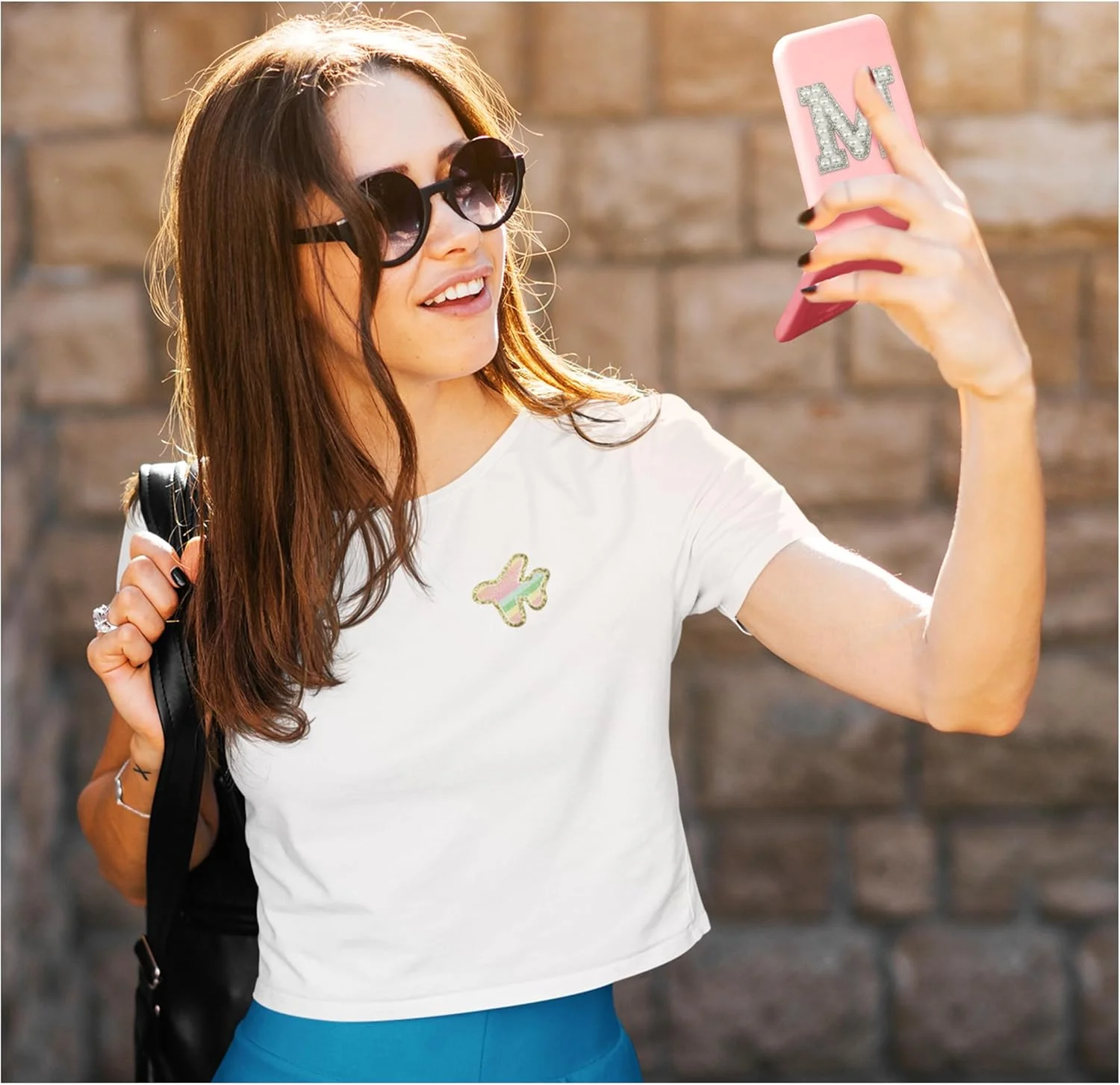 آینه جیبی مرواریدی شخصی‌سازی شده Aganmi با بزرگنمایی 1X/2X، آینه آرایشی کوچک مسافرتی، آینه جمع و جور کوچک صورتی، آینه تاشو قابل حمل، هدیه و لوازم ضروری سفر برای زنان و دختران نوجوان (S)