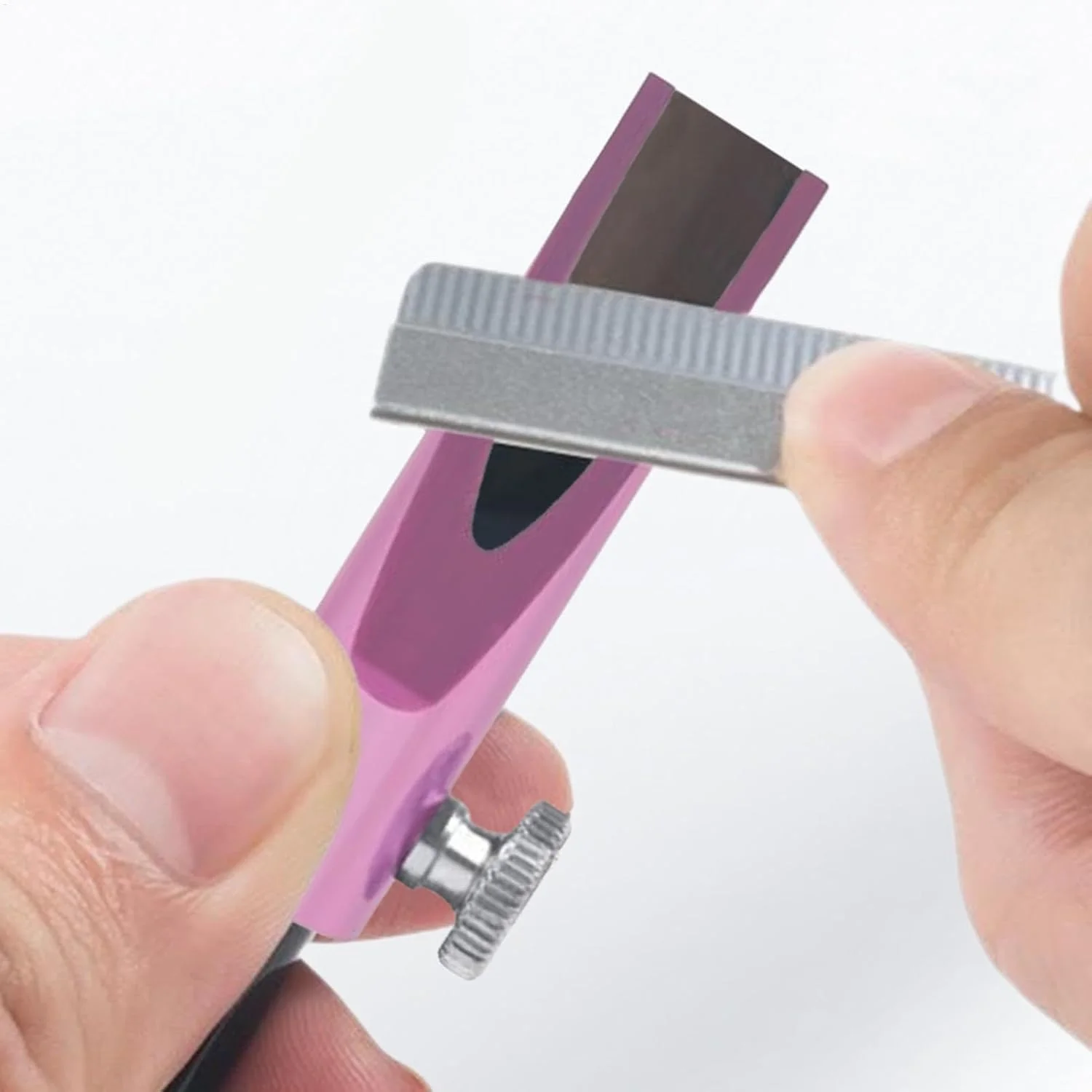 تراش مداد چشم - تراش لوازم آرایشی فلزی جمع و جور - ابزار چند منظوره برای تراشیدن مداد آرایشی برای دوست دختر، همسر، دوست تراش مداد چشم - تراش لوازم آرایشی فلزی جمع و جور - ابزار چند منظوره برای تراشیدن مداد آرایشی برای دوست دختر، همسر، دوست