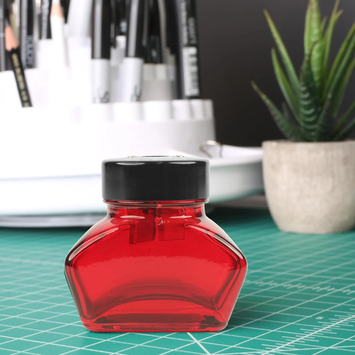 تراش رومیزی شیشه ای آلوین مدل DUX / تک رنگ قرمز