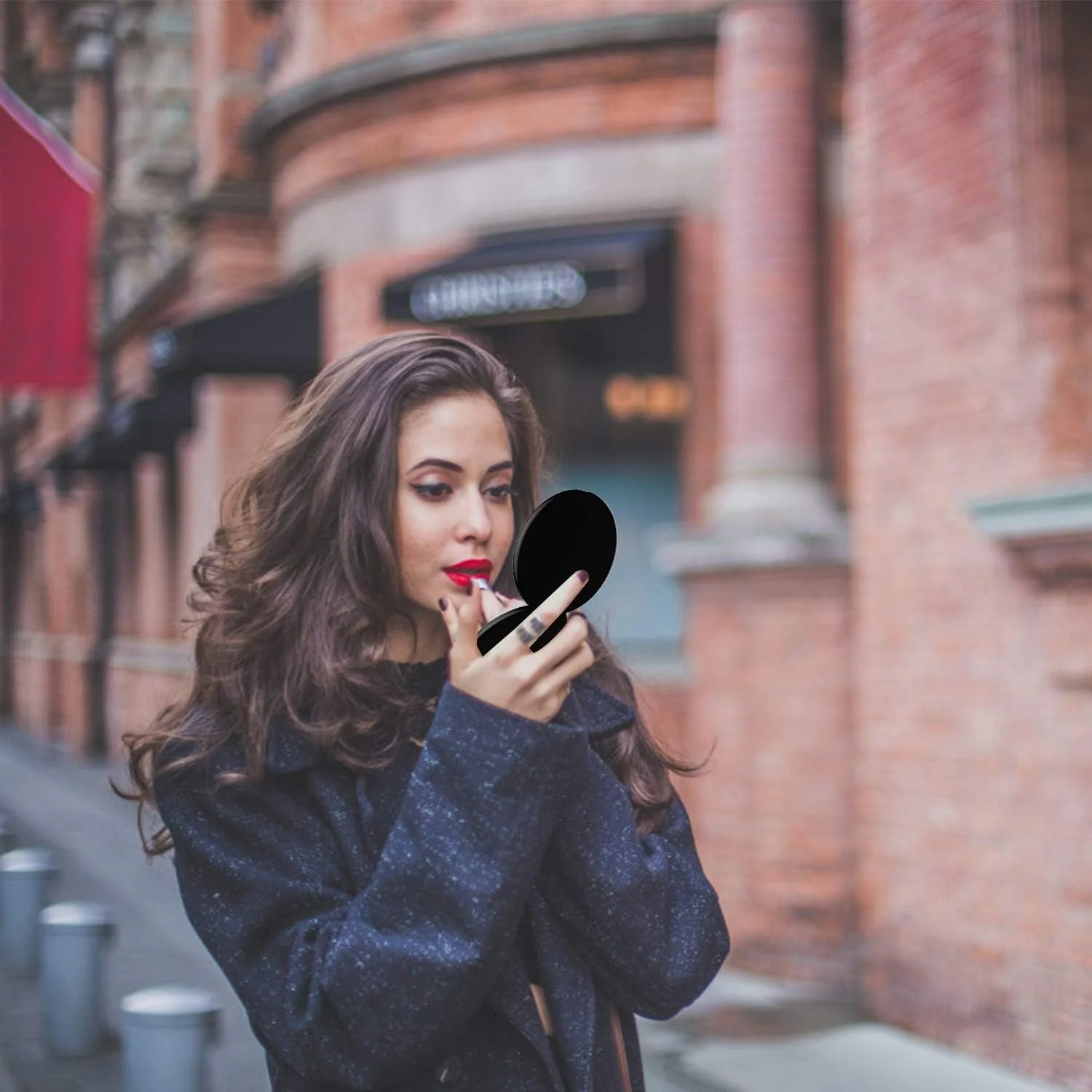 آینه آرایشی فشرده عالی Benbilry - آینه آرایشی مسافرتی با بزرگنمایی 1x/10x - آینه تاشو کوچک قابل حمل جیبی 4 اینچی دو طرفه با بزرگنمایی 1x و 10x (مشکی)