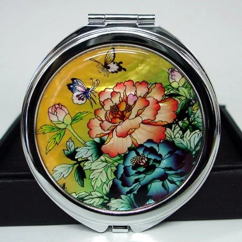 آینه آرایشی دستی طرح برگ سبز با صدف مروارید