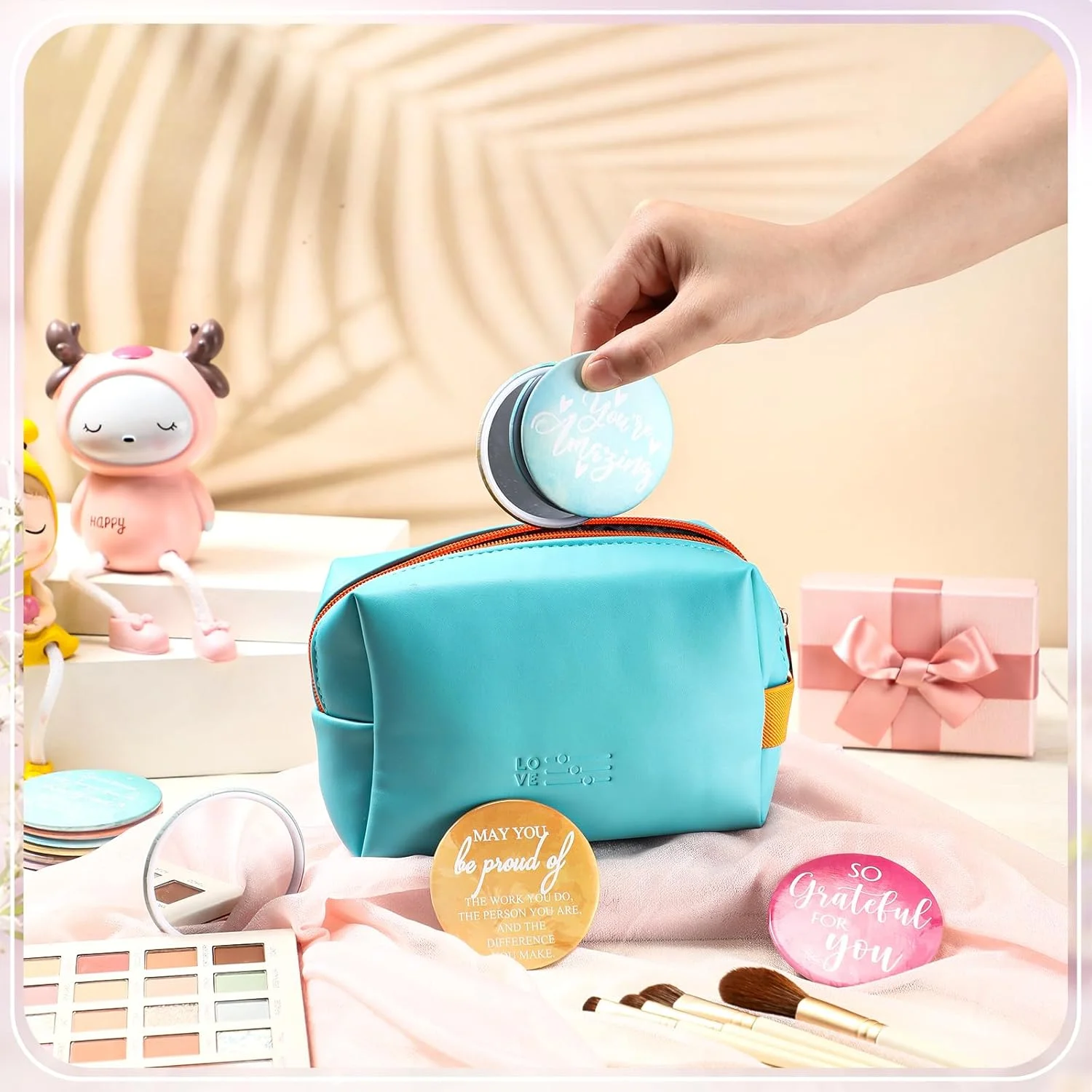 آینه های جیبی انگیزشی کیگلی، بسته 50 عددی، هدیه ای مناسب برای قدردانی از کارمندان، آینه گرد کوچک آرایشی قابل حمل برای زنان، مناسب همکاران، منشی ها، معلمان، پرستاران و دانش آموزان (رنگارنگ)