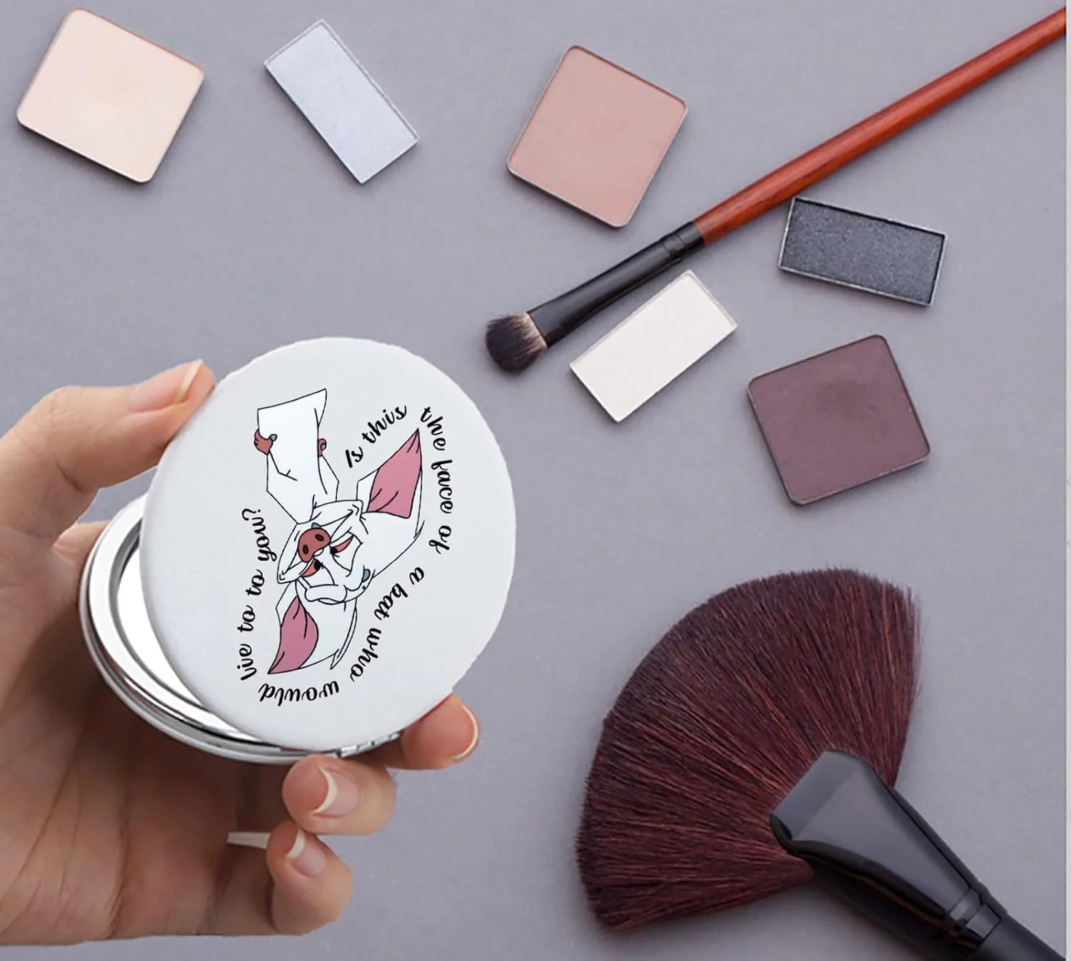 آینه جیبی الهام گرفته از فیلم کارتونی FAADBUK، هدیه ای برای دوستداران بارتوک خفاش، هدیه بارتوک برای او (آینه خفاش)