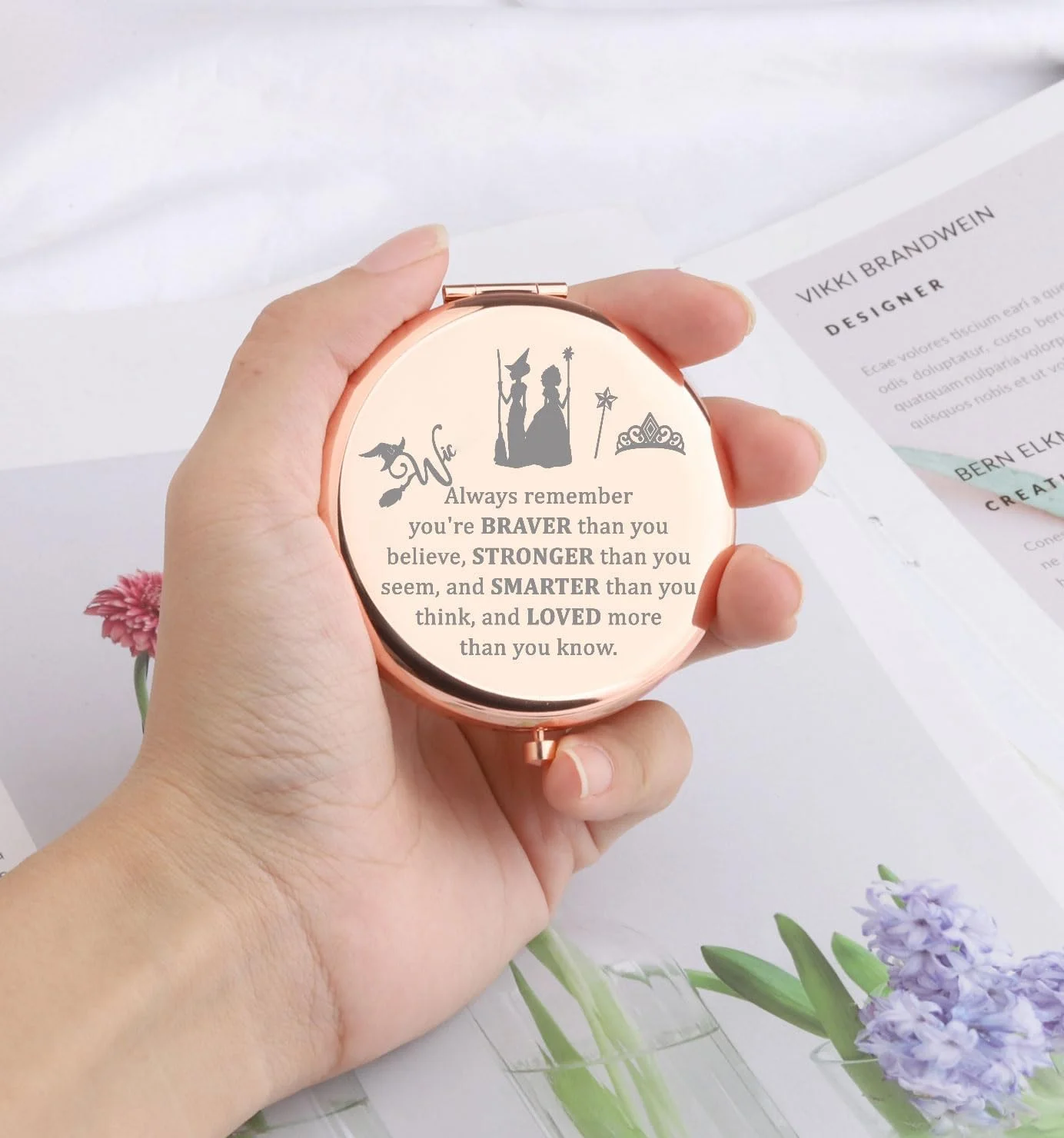 آینه آرایشی جادوگر موزیکال MYSOMY، هدیه ای برای دوستداران موسیقی و لوازم آرایشی جادوگری (آینه جادوگر بریتانیایی) آینه آرایشی جادوگر موزیکال MYSOMY، هدیه ای برای دوستداران موسیقی و لوازم آرایشی جادوگری (آینه جادوگر بریتانیایی)