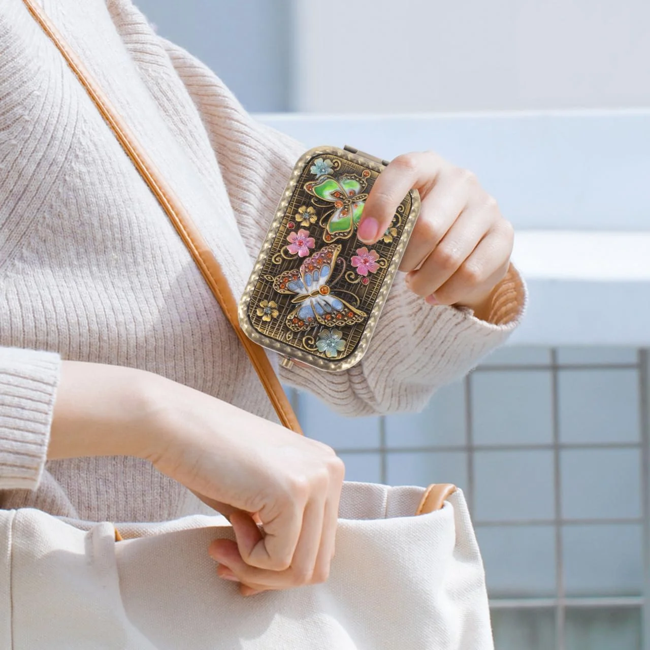 آینه قابل حمل minkissy، یک عدد آینه زنانه هدیه مادر و کودک لوازم آرایشی فلزی آینه آرایشی آینه قابل حمل minkissy، یک عدد آینه زنانه هدیه مادر و کودک لوازم آرایشی فلزی آینه آرایشی