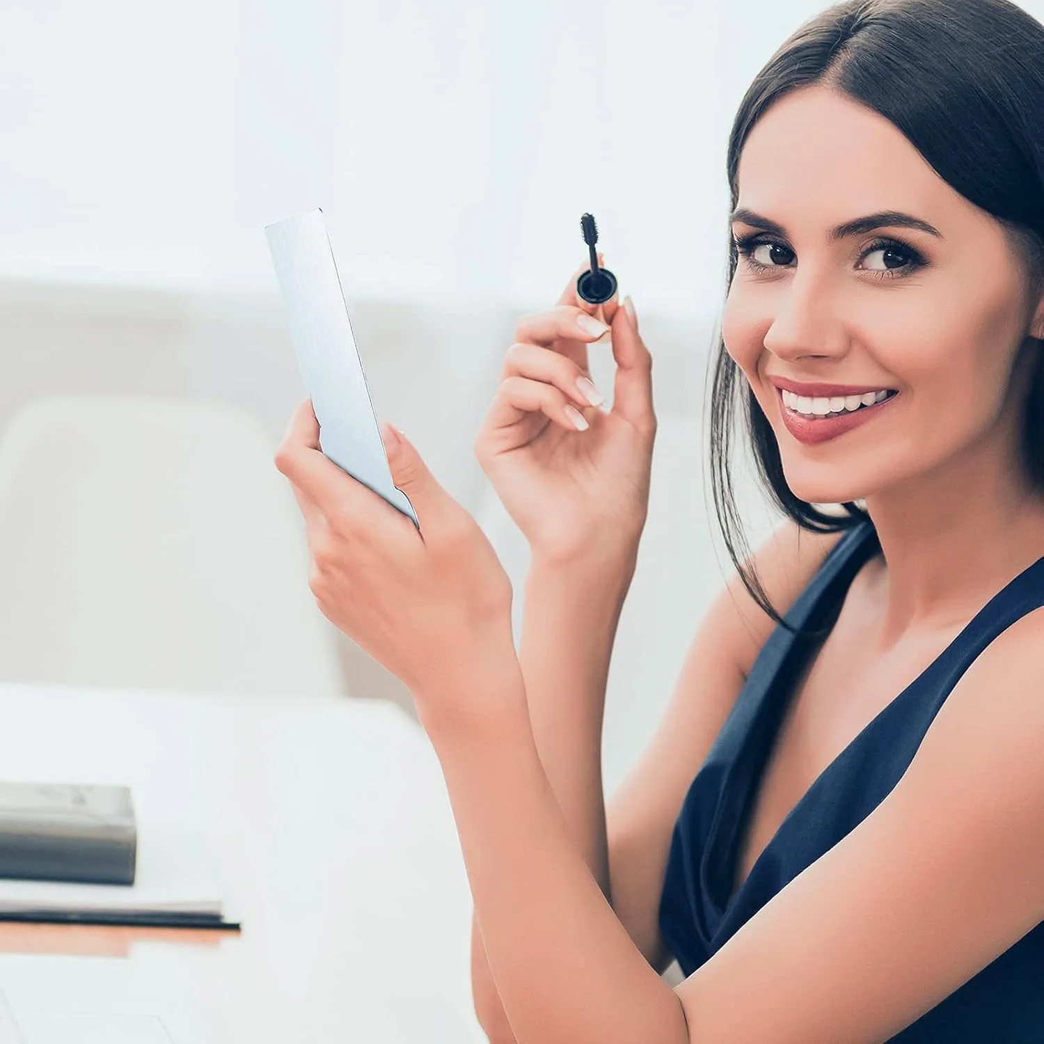 آینه کارتی NALACAL، 10 عدد، آینه جیبی کوچک و جمع و جور برای کیف پول، مناسب آقایان، بانوان، مسافرت، کمپینگ، آرایش، آینه استیل ضد زنگ نشکن با جلد چرمی، مناسب هدیه