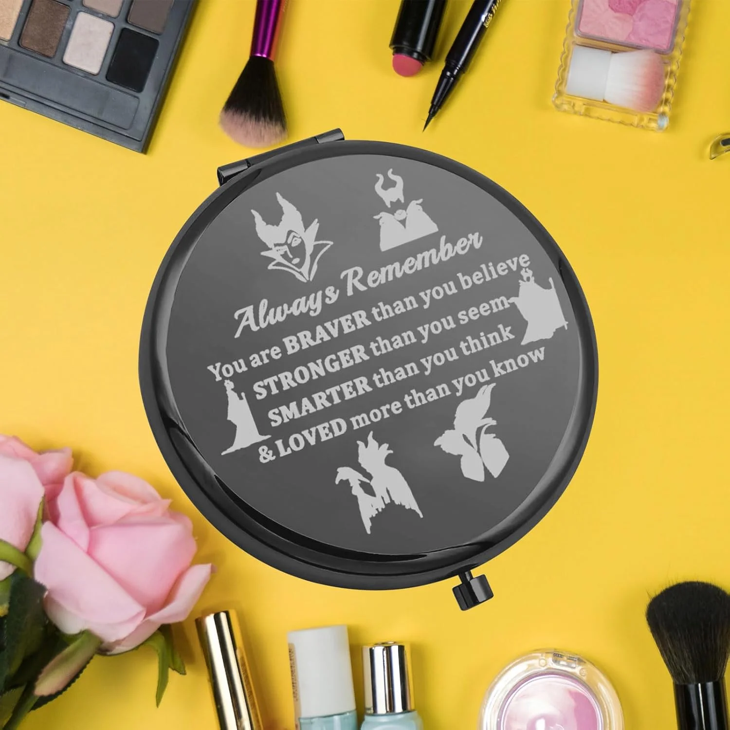 آینه جیبی ملکه شیطانی KEYCHIN، هدیه ای برای طرفداران فیلم های شرور. تو شجاع تر، قوی تر و باهوش تر از آن چیزی هستی که فکر می کنی. آینه جمع و جور برای زنان، دختران و نوجوانان (شرور همیشه - BL)