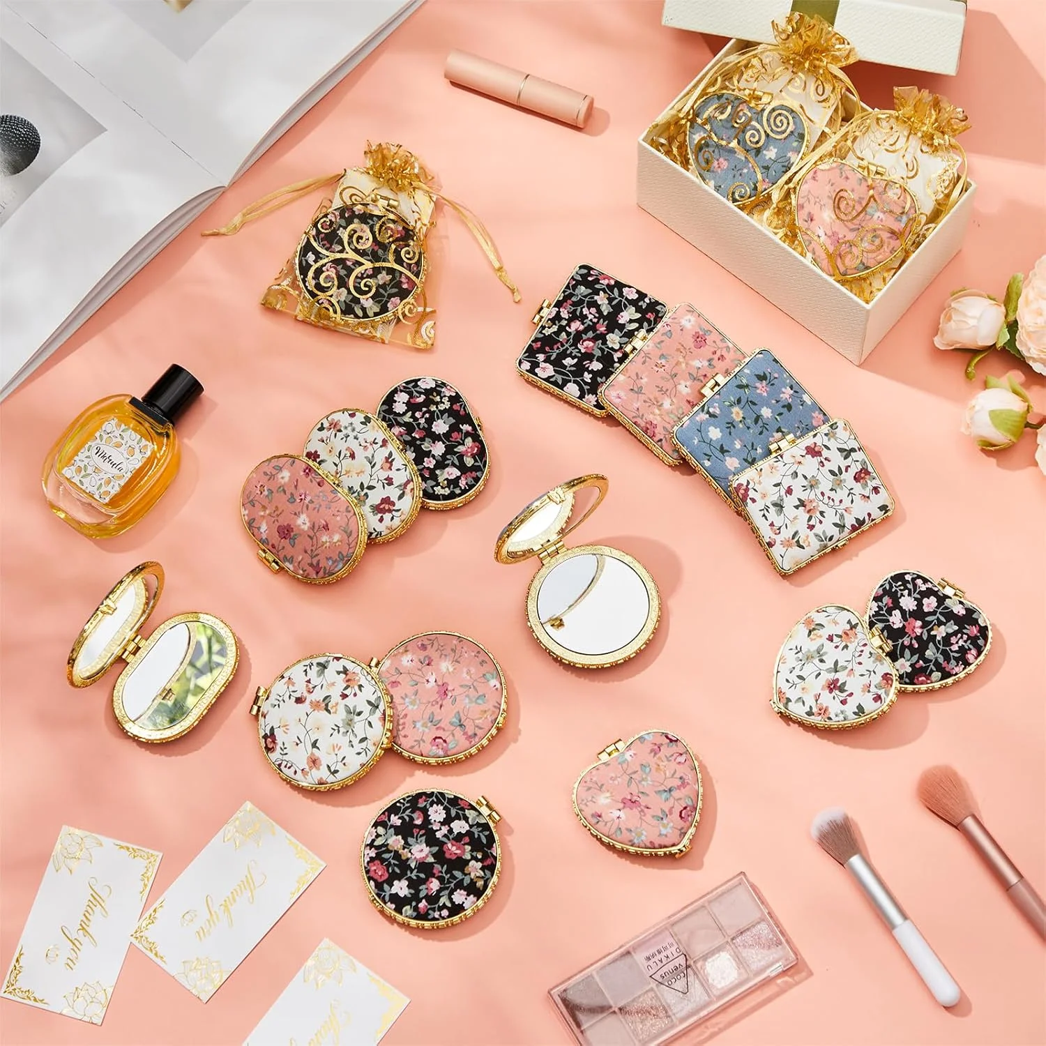 ست آینه آرایشی جیبی تاشو Jetec با طرح گل، 32 عددی، هدیه مناسب برای خانم ها، هدیه بازگشت هندی برای مراسمات مذهبی، آینه های آرایشی تاشو با کیف هدیه و کارت تشکر برای عروسی، دیوالی و جشن خانه نو