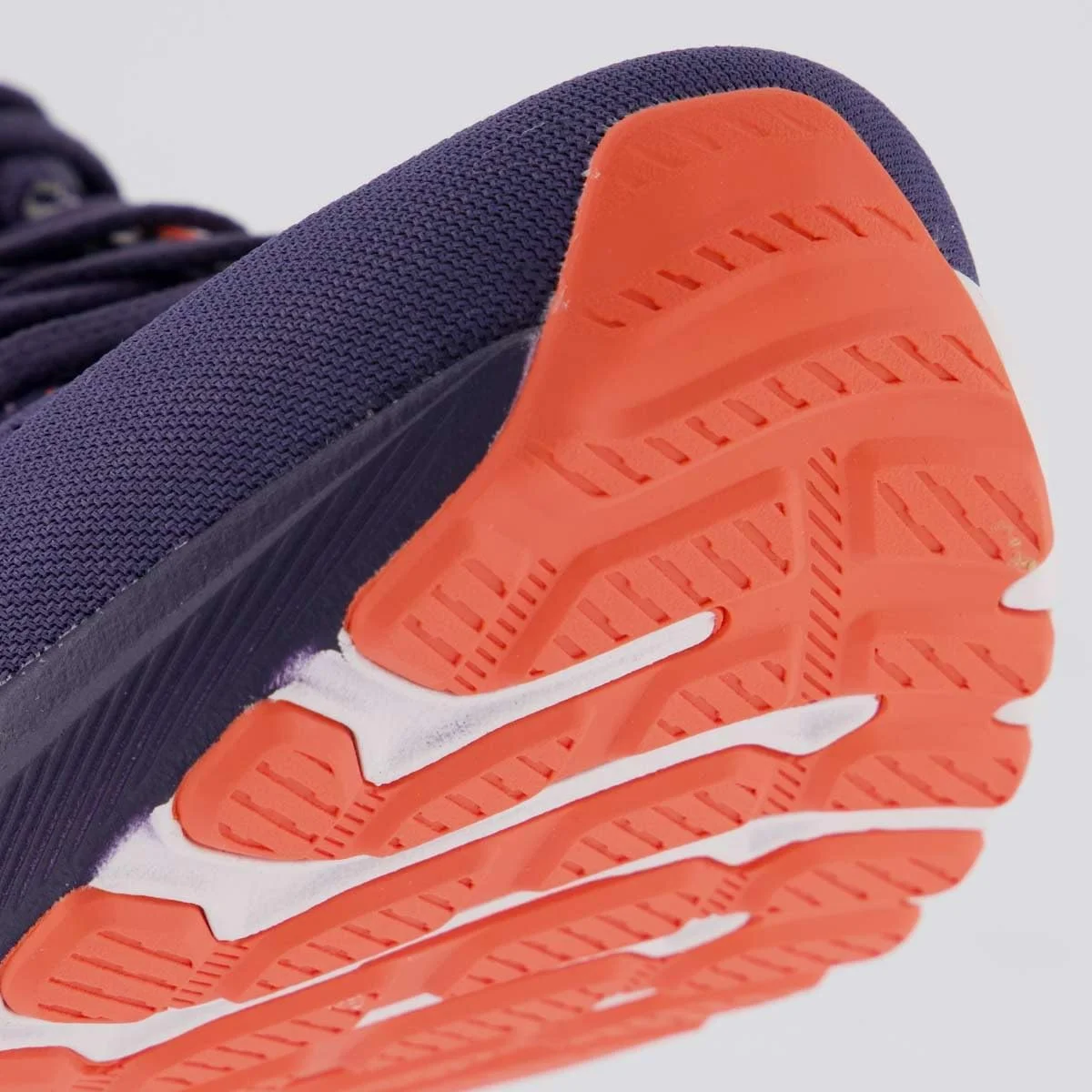 کفش ورزشی زنانه آسیکس مدل GT-1000 13 کفش ورزشی زنانه آسیکس مدل GT-1000 13