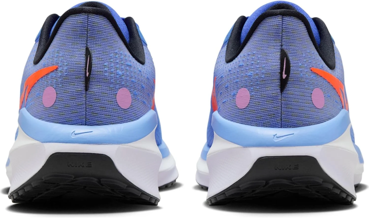 نایک زنانه W Vomero 17 Low نایک زنانه W Vomero 17 Low