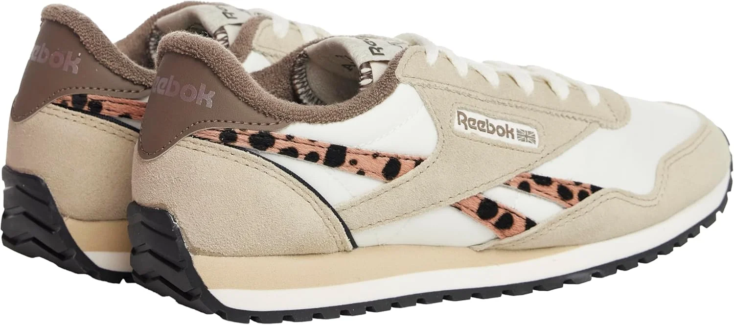 کفش زنانه ریباک CLASSIC AZ