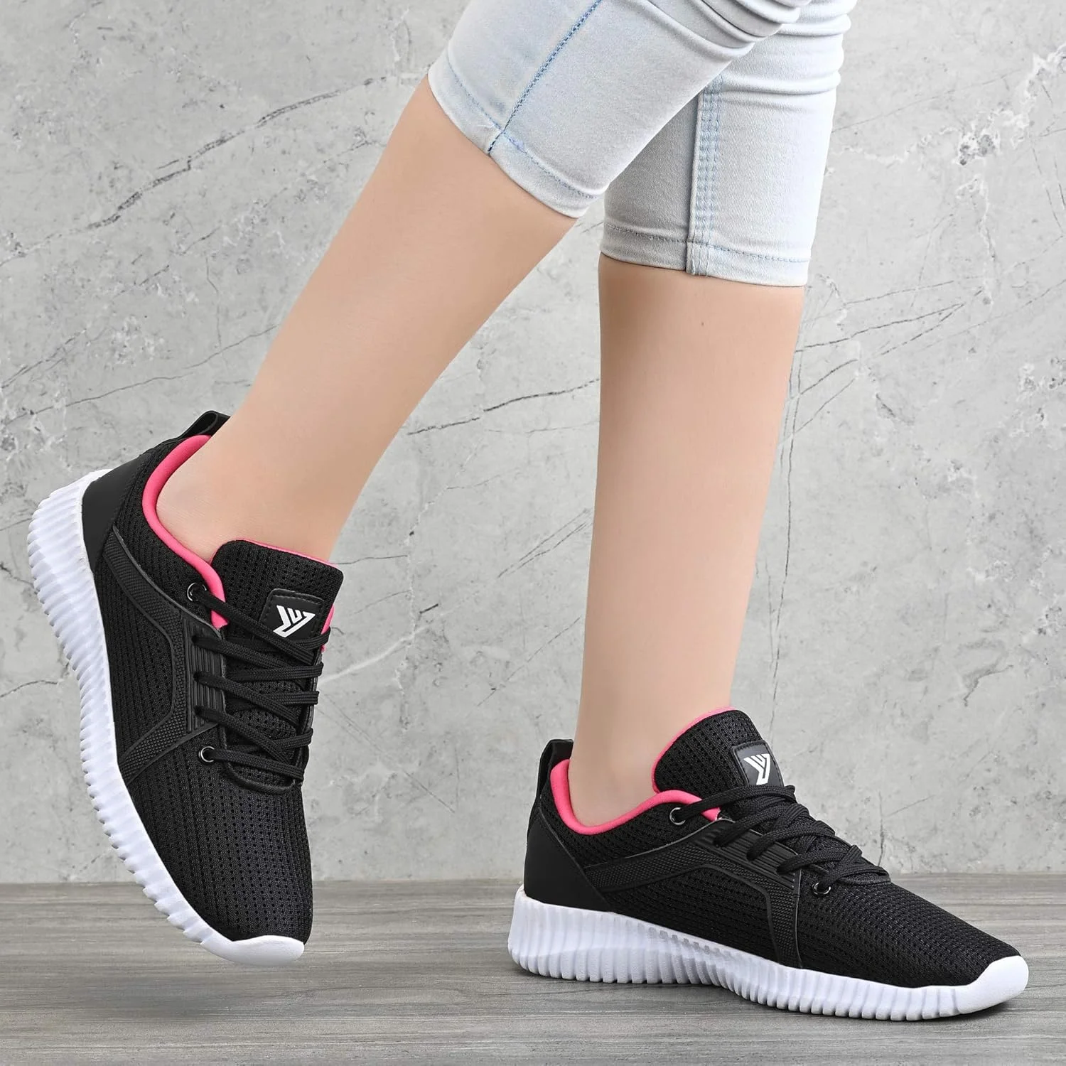 کفش ورزشی زنانه فیوزفیت مدل سانشاین