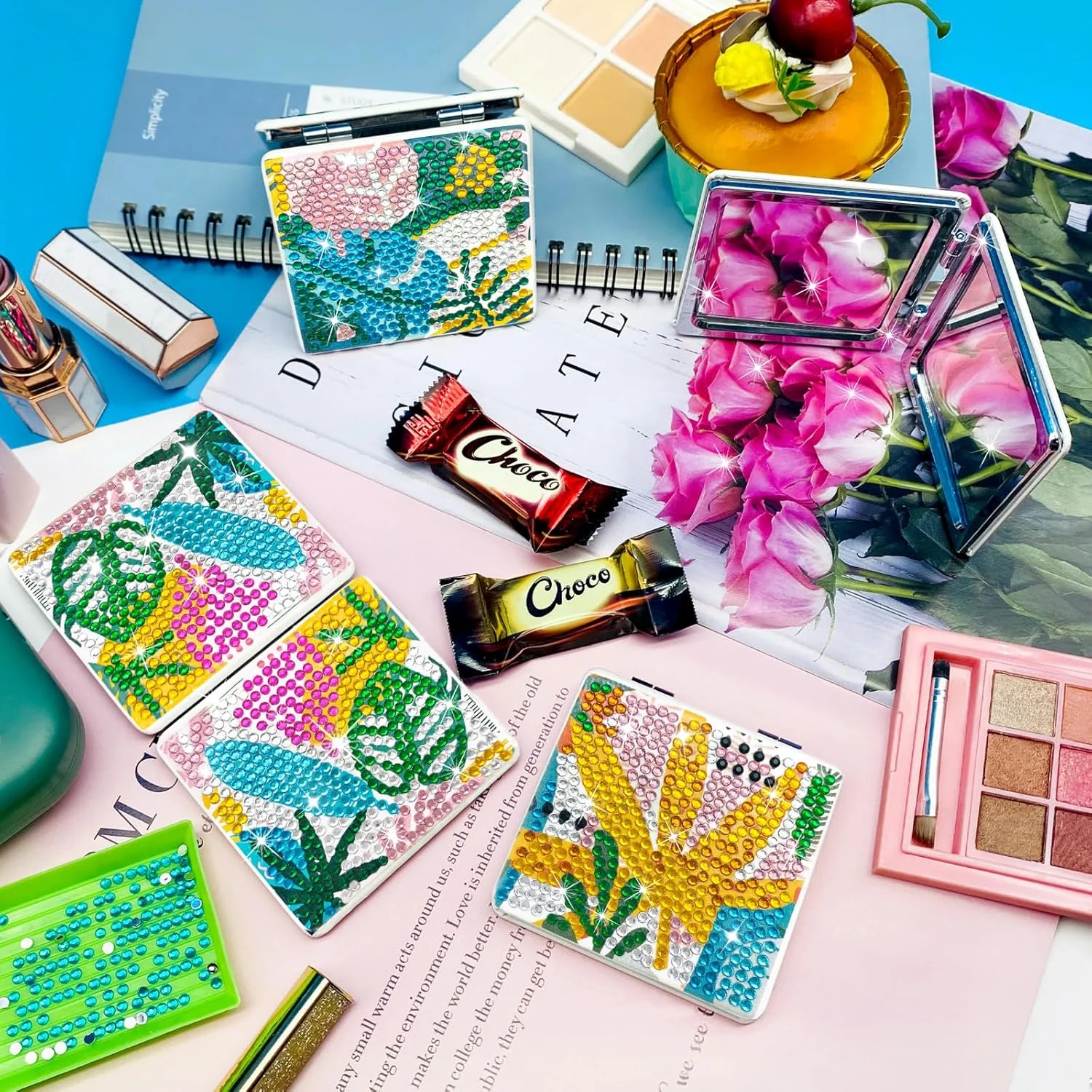 آینه آرایشی تاشو قابل حمل با نقاشی الماس طرح گل، آینه هنری الماس DIY، آینه آرایشی 4 عددی، هدیه تولد کریسمس برای زنان و دختران آینه آرایشی تاشو قابل حمل با نقاشی الماس طرح گل، آینه هنری الماس DIY، آینه آرایشی 4 عددی، هدیه تولد کریسمس برای زنان و دختران