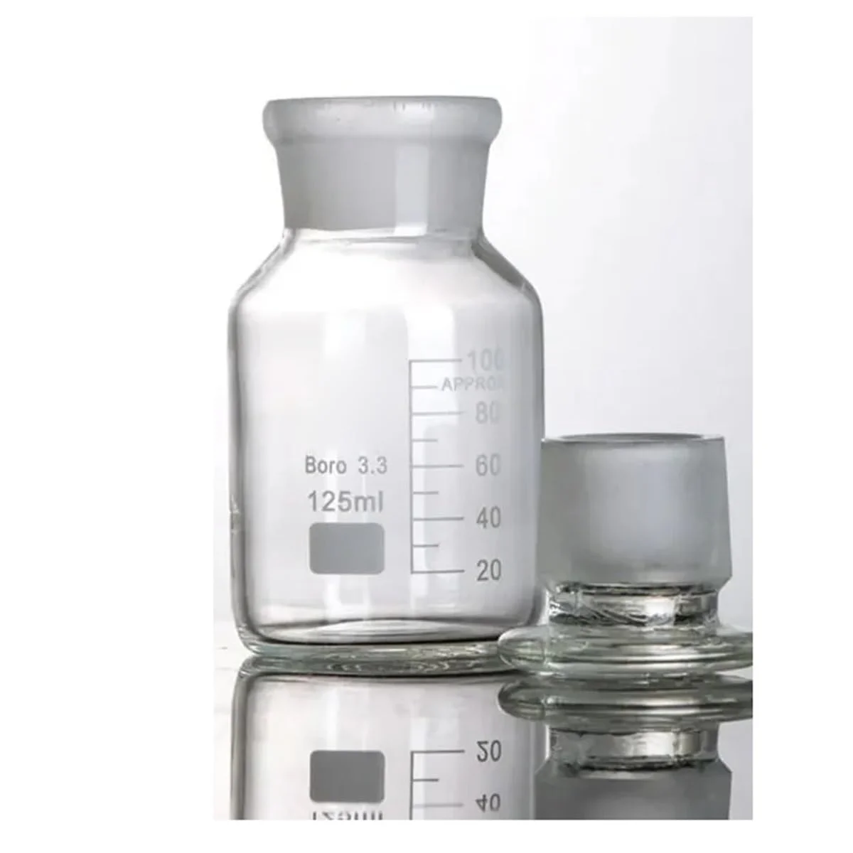 تجهیزات آزمایشگاهی 1 عدد بطری نمونه معرف دهان گشاد شیشه ای بوروسیلیکات 3.3 با درپوش آسیاب شده برای نگهداری در آزمایشگاه (60 میلی لیتر شفاف)