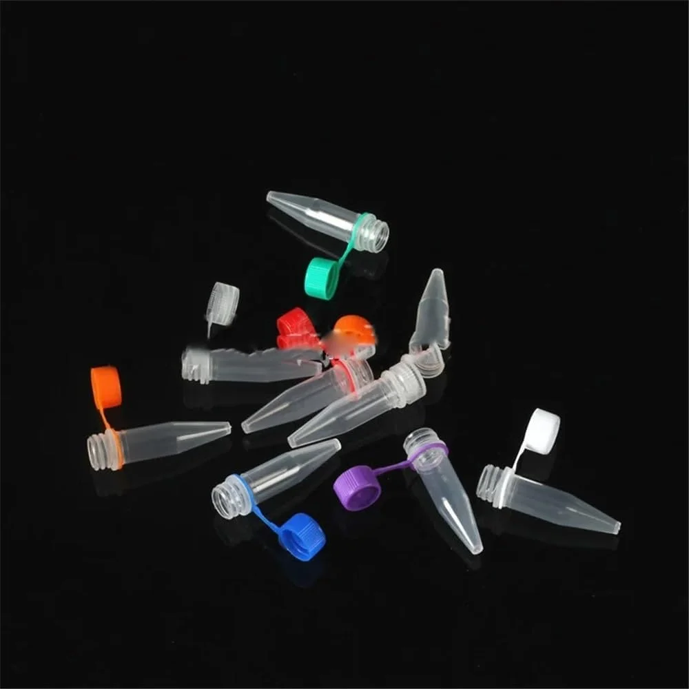 تجهیزات آزمایشگاهی 500 عدد کرایوویال 1.5 میلی لیتری درب متصل 10mm×46.5mm لوله های آزمایشگاهی نگهداری سرد با واشر