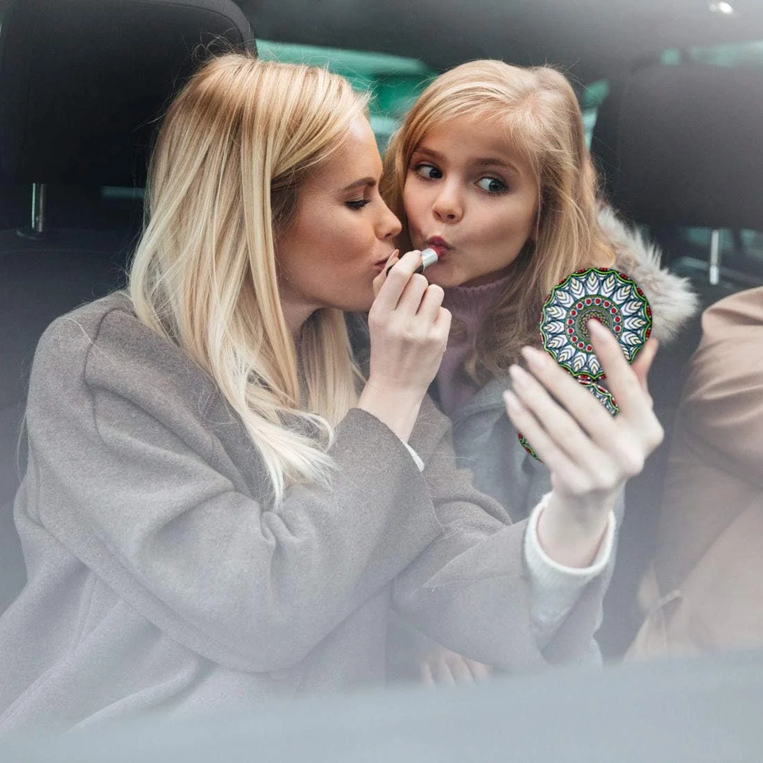 ست آینه جیبی کوچک Beaufy، آینه های تاشو قابل حمل با بزرگنمایی 1x/2x، بسته 6 عددی، مناسب کیف دستی، مسافرت، زنان، دختران و مردان