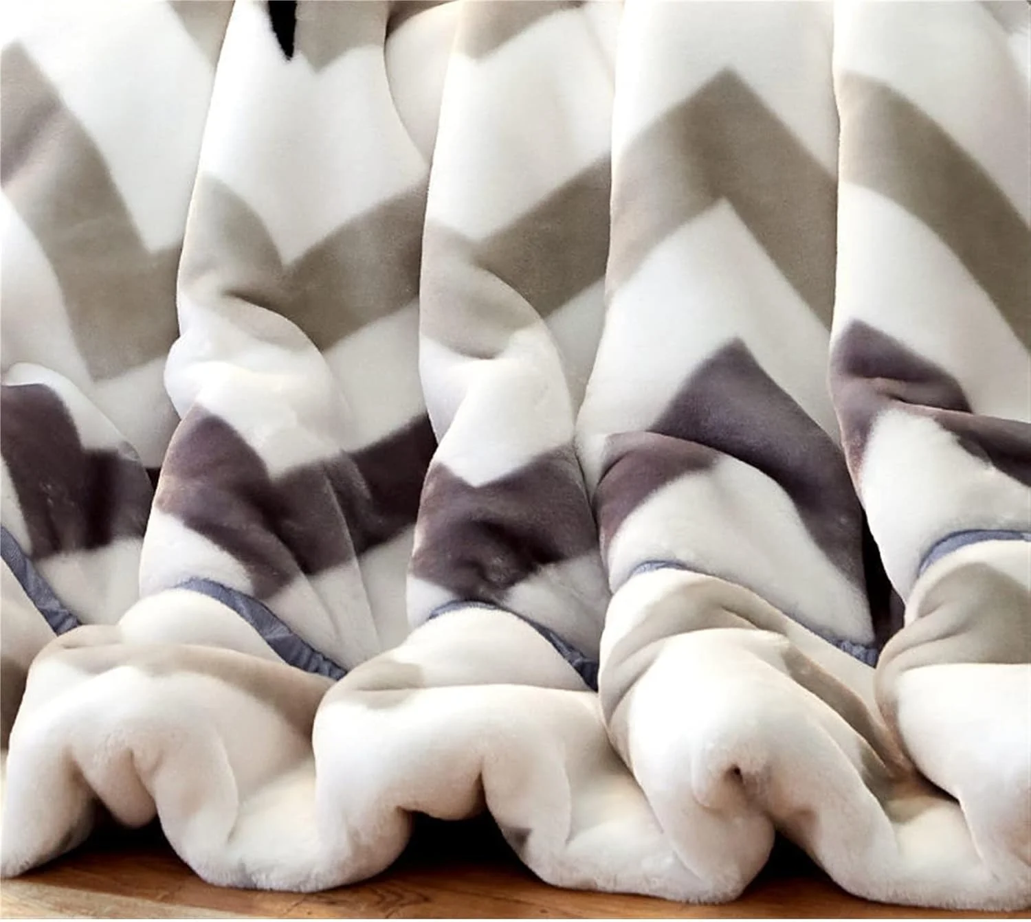 پتو مخمل خواب دار ZKSKOX طرح راه راه سیاه و سفید ضخیم مناسب پاییز و زمستان، گرم نگه دارنده