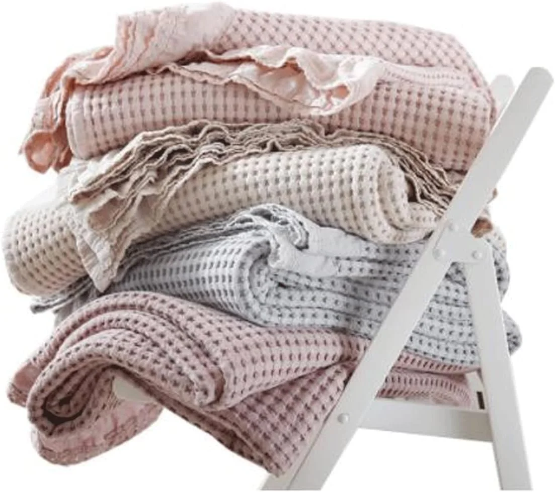 پتو بافتنی نرم پنبه ای ZKSKOX طرح ذرت، مناسب تخت، طرح وافل برجسته، مناسب فصل تابستان، دارای چین های تزیینی، گرم و لطیف (صورتی، 200x230 سانتی متر) پتو بافتنی نرم پنبه ای ZKSKOX طرح ذرت، مناسب تخت، طرح وافل برجسته، مناسب فصل تابستان، دارای چین های تزیینی، گرم و لطیف (صورتی، 200x230 سانتی متر)