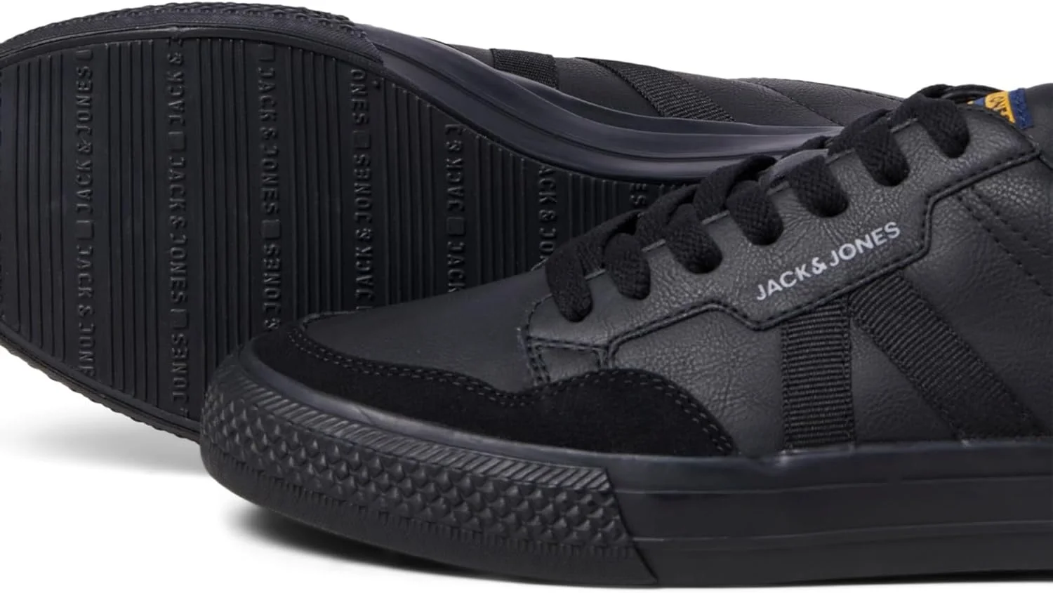 کفش کتانی مردانه JACK & JONES مدل Morden PU Combo MNS، ذغالی، سایز 40 EU کفش کتانی مردانه JACK & JONES مدل Morden PU Combo MNS، ذغالی، سایز 40 EU