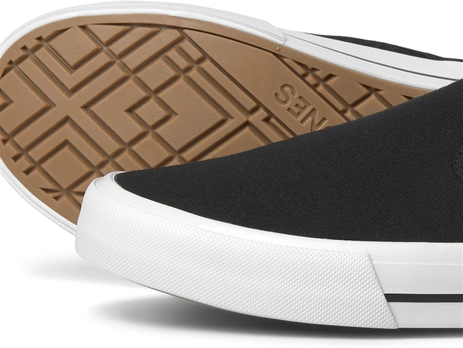 کفش مردانه بومى جک اند جونز مدل JFWFULLER کفش مردانه بومى جک اند جونز مدل JFWFULLER