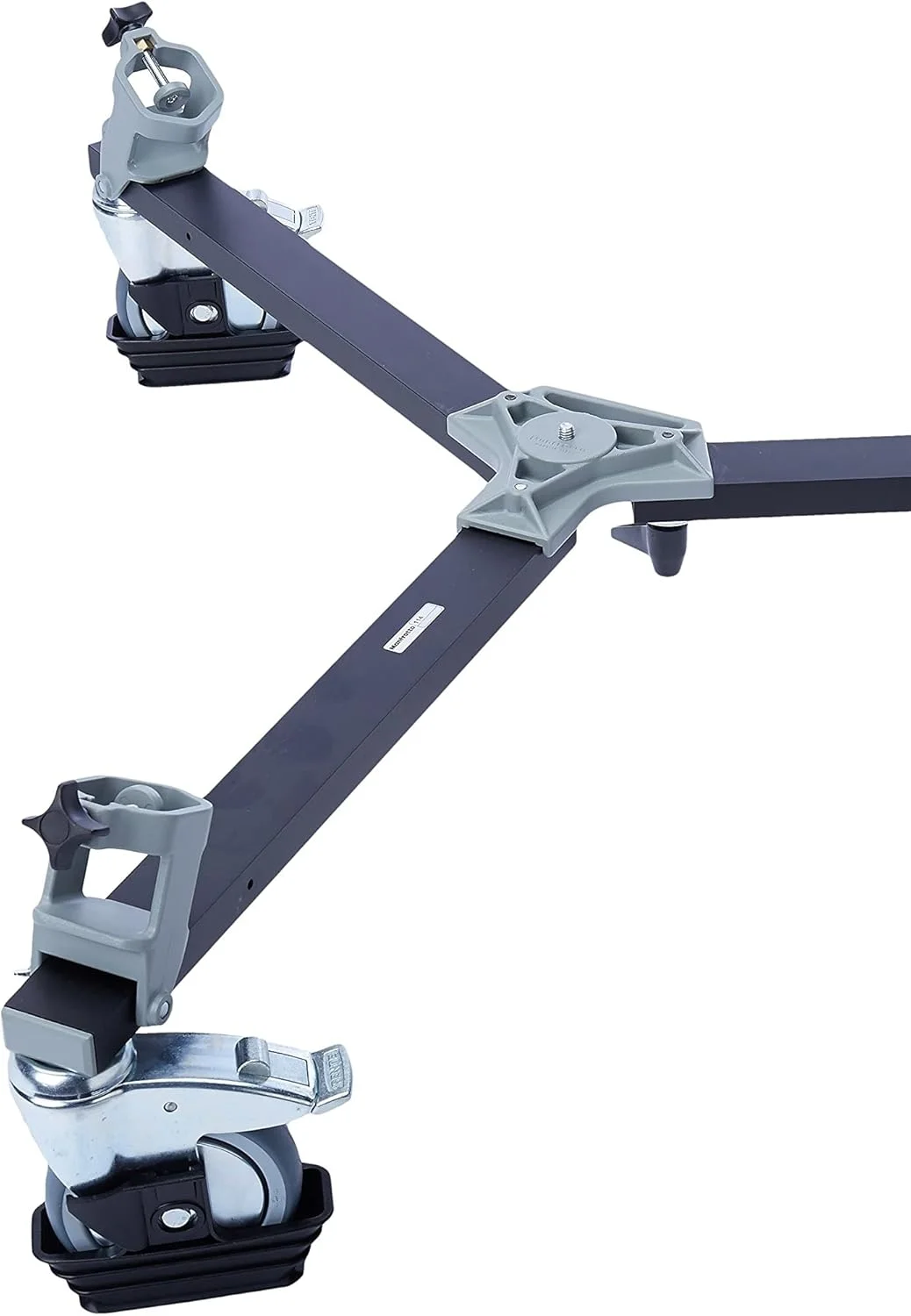 دالی لوکس فیلمبرداری/ویدیویی Manfrotto 114 برای سه پایه 117X با چرخ های 5 اینچی - جایگزین 3067، مشکی دالی لوکس فیلمبرداری/ویدیویی Manfrotto 114 برای سه پایه 117X با چرخ های 5 اینچی - جایگزین 3067، مشکی