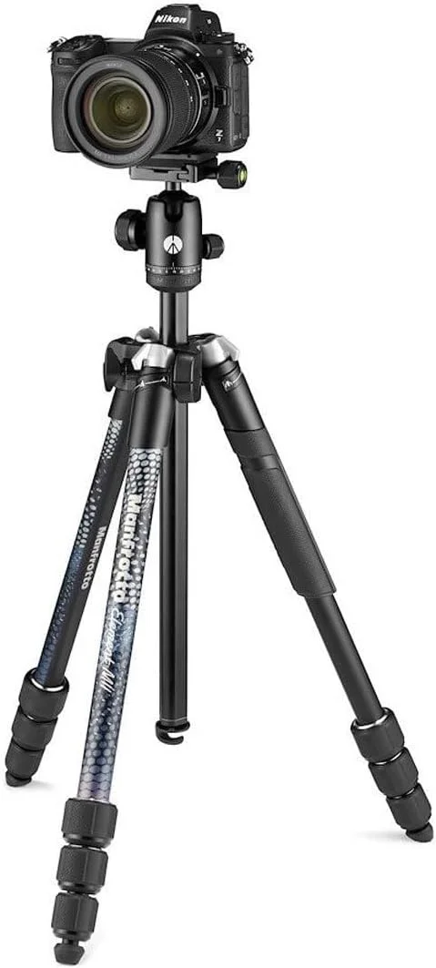 سه پایه دوربین مسافرتی آلومینیومی سبک وزن Manfrotto Element MII MKELMII4BK-BH، به همراه کیف حمل، هد توپی سازگار با Arca، پایه های 4 قسمتی، قفل های چرخشی، تحمل وزن تا 8 کیلوگرم، برای دوربین های بدون آینه و DSLR سه پایه دوربین مسافرتی آلومینیومی سبک وزن Manfrotto Element MII MKELMII4BK-BH، به همراه کیف حمل، هد توپی سازگار با Arca، پایه های 4 قسمتی، قفل های چرخشی، تحمل وزن تا 8 کیلوگرم، برای دوربین های بدون آینه و DSLR