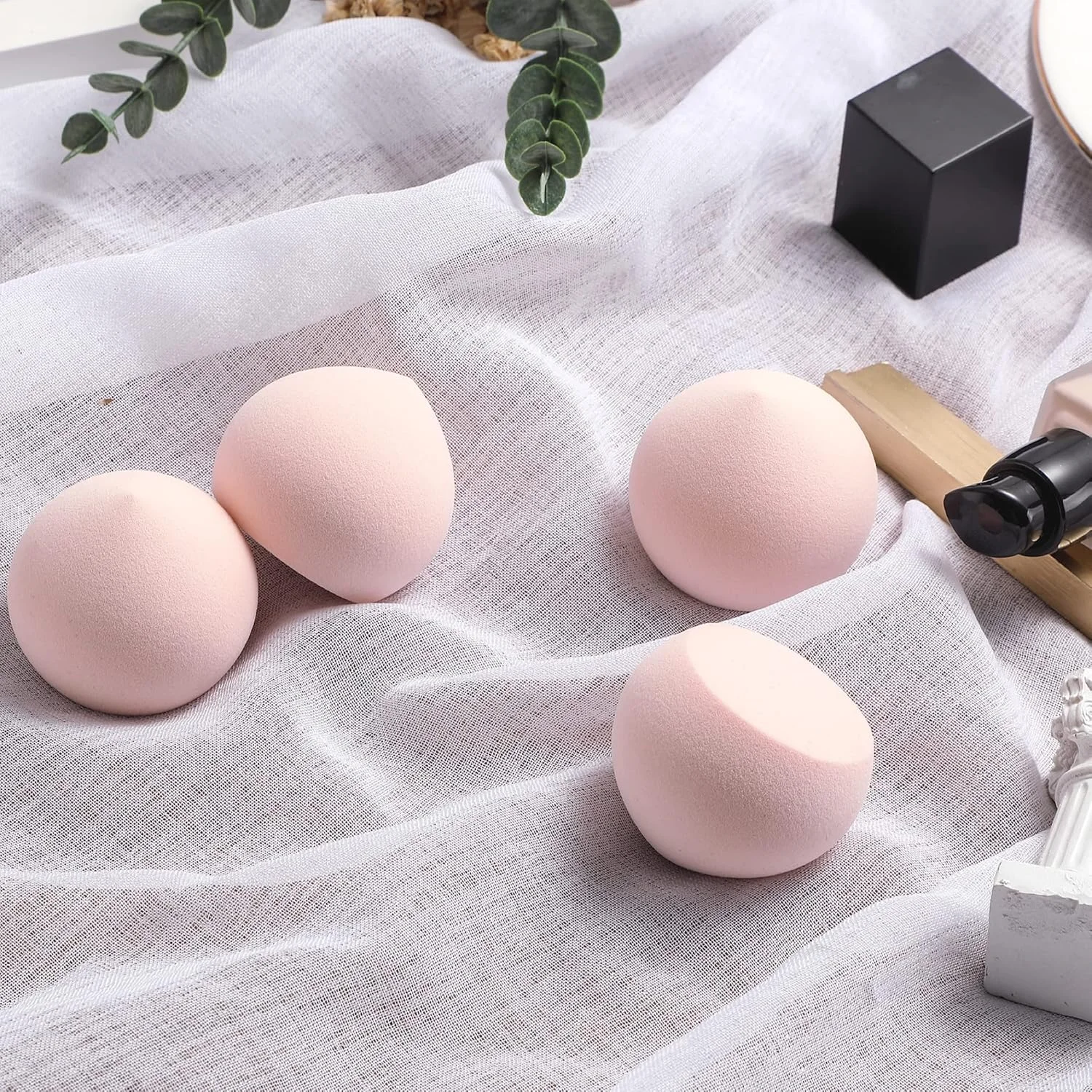 ست اسفنج آرایشی فوق العاده نرم DAB&GLOW مناسب استفاده خشک و مرطوب، بدون لاتکس، با بافت موچی، مناسب برای کرم پودر، پودر، کانسیلر، برنزر، رژگونه، ایجاد پوشش بی نقص و ایربراش، صورتی، 4 عدد (بسته 1 عددی) ست اسفنج آرایشی فوق العاده نرم DAB&GLOW مناسب استفاده خشک و مرطوب، بدون لاتکس، با بافت موچی، مناسب برای کرم پودر، پودر، کانسیلر، برنزر، رژگونه، ایجاد پوشش بی نقص و ایربراش، صورتی، 4 عدد (بسته 1 عددی)