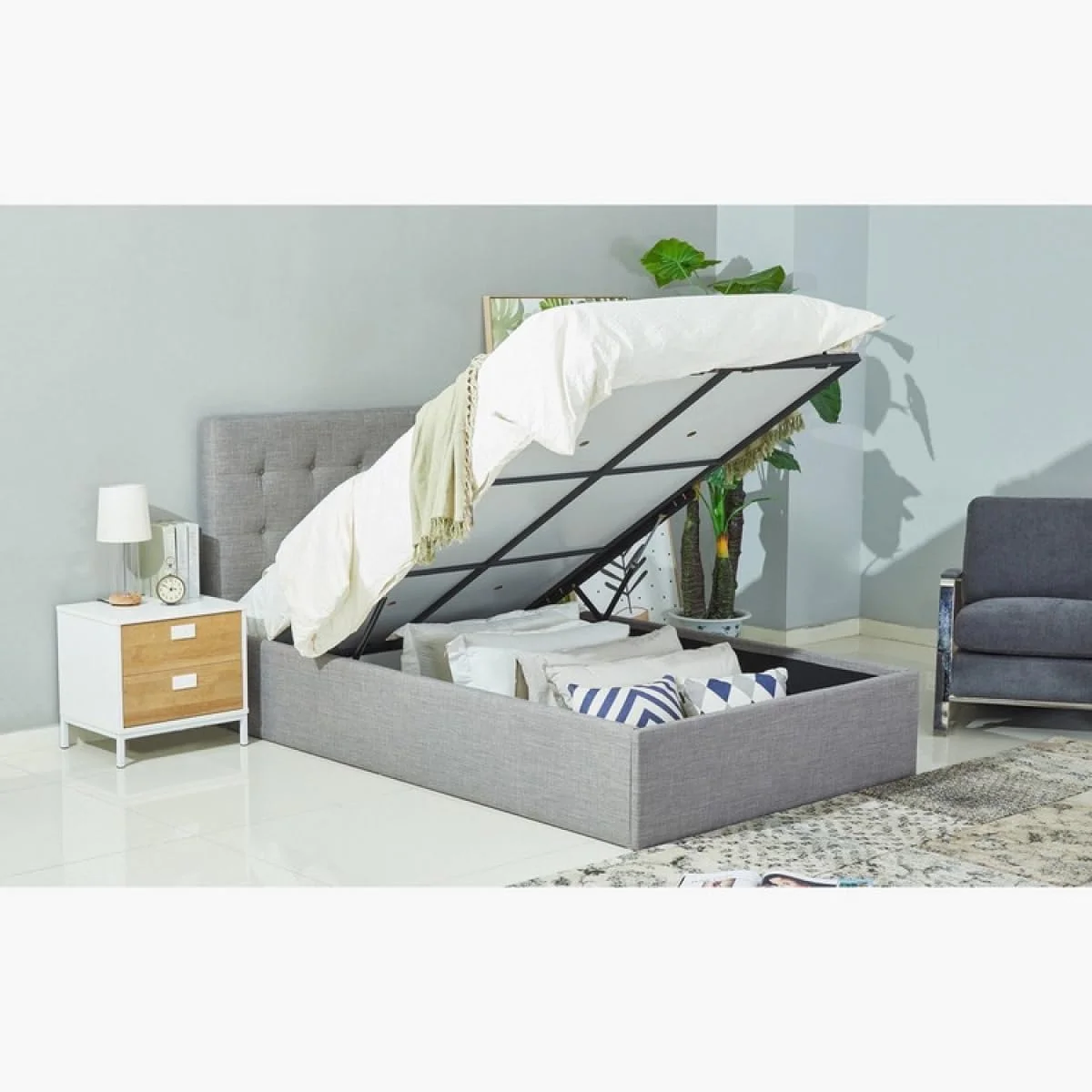 تخت خواب دو نفره روکش دار هیدرولیک اوکلند هوم باکس 213 X 110 X 122 سانتی متر - خاکستری تخت خواب دو نفره روکش دار هیدرولیک اوکلند هوم باکس 213 X 110 X 122 سانتی متر - خاکستری