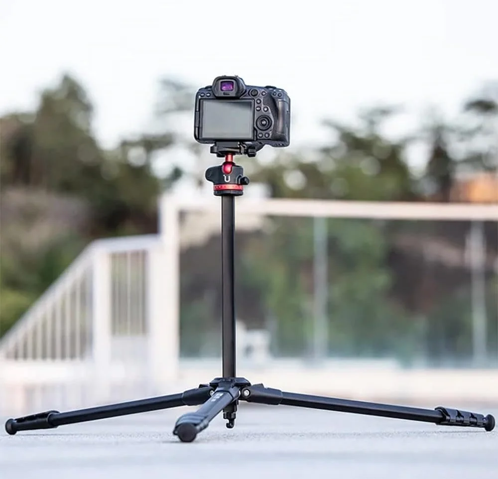 سه پایه مسافرتی عکاسی اولانزی مدل MT-55 Ombra مناسب دوربین های بدون آینه، DSLR و گوشی های هوشمند - 1.1 کیلوگرم - 158 سانتی متر سه پایه مسافرتی عکاسی اولانزی مدل MT-55 Ombra مناسب دوربین های بدون آینه، DSLR و گوشی های هوشمند - 1.1 کیلوگرم - 158 سانتی متر