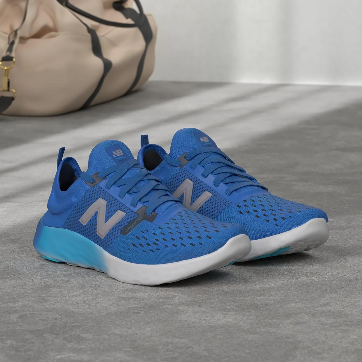 New Balance SPT V2 mens Running Shoe New Balance SPT V2 mens Running Shoe