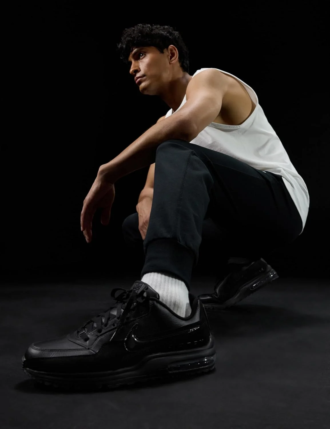 کفش دویدن مردانه نایک AIR MAX LTD 3