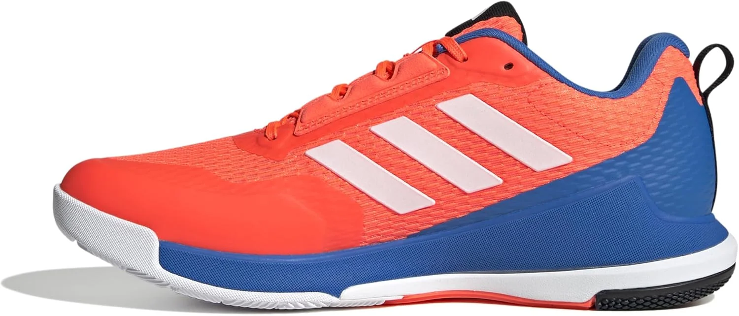 کفش ورزشی مردانه آدیداس نوافلایت 2 مناسب سالن کفش ورزشی مردانه آدیداس نوافلایت 2 مناسب سالن