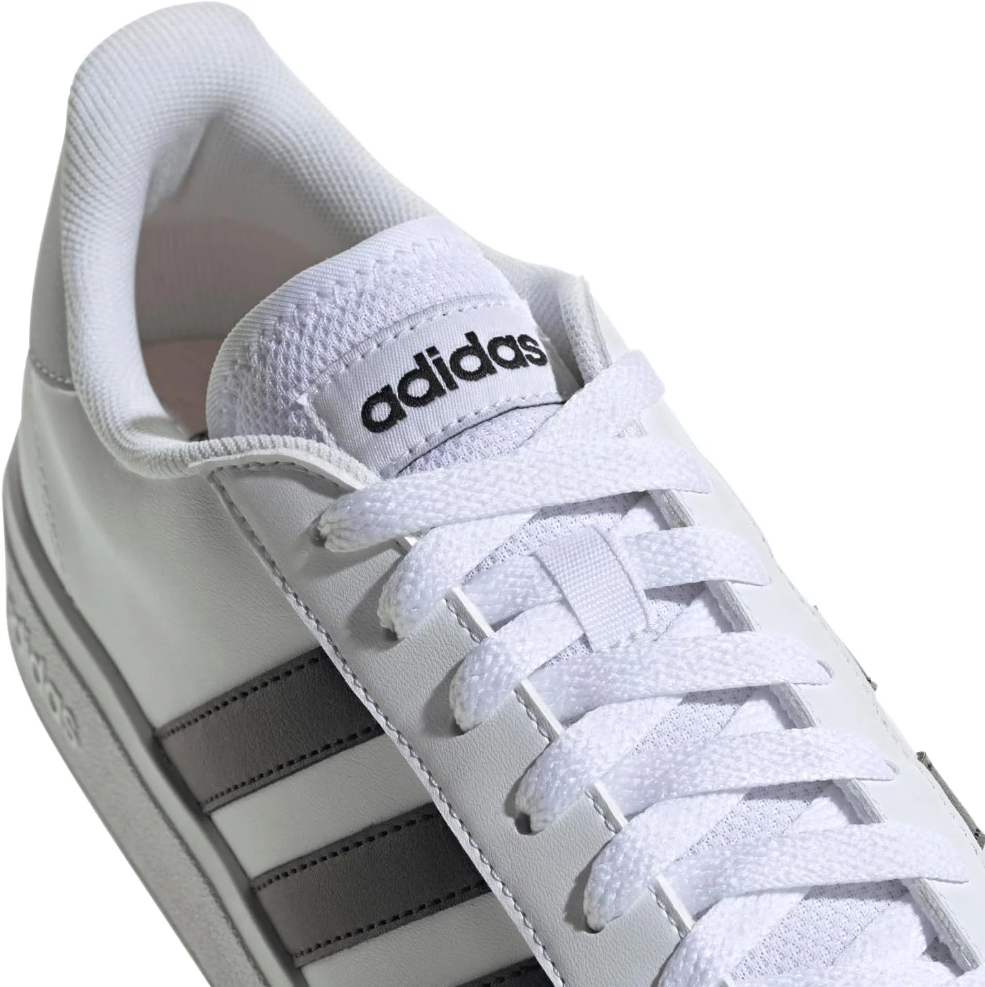 کفش مردانه آدیداس گرند کورت بیس 2.0 کفش مردانه آدیداس گرند کورت بیس 2.0