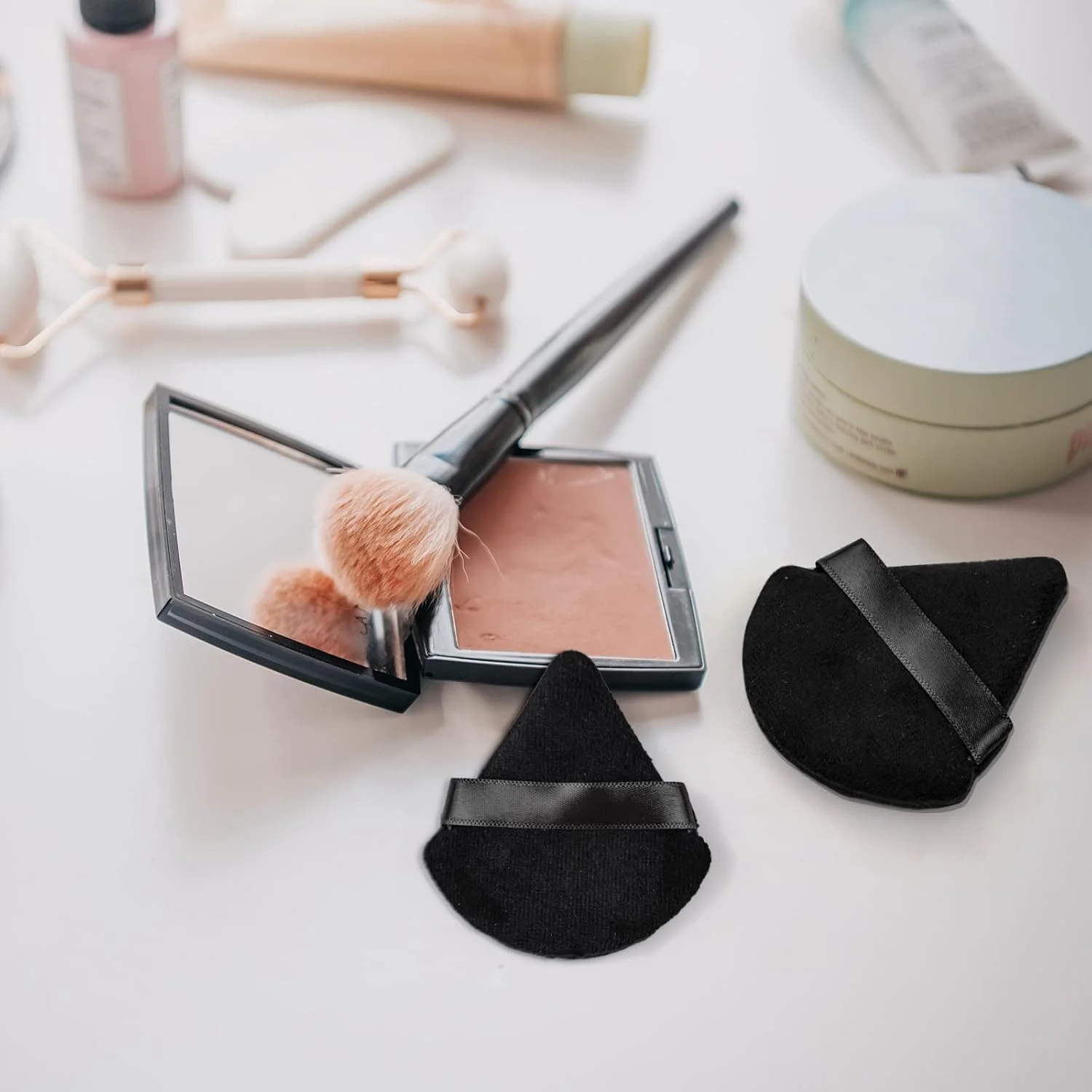پدهای مثلثی پودر آرایشی Flytianmy، 2 عددی، پد آرایشی صورت برای پودر فیکس بدن، ابزار آرایشی مشکی پدهای مثلثی پودر آرایشی Flytianmy، 2 عددی، پد آرایشی صورت برای پودر فیکس بدن، ابزار آرایشی مشکی