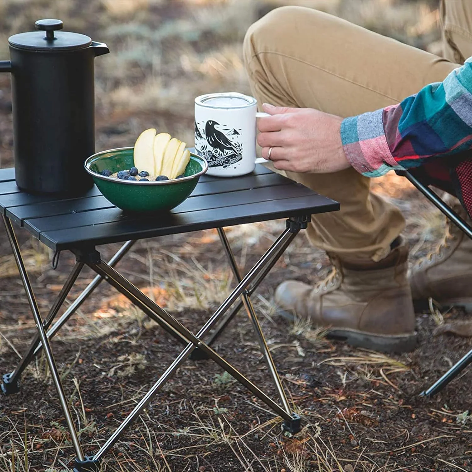 میز کمپینگ قابل حمل، میز کمپ آلومینیومی فوق سبک، قابل حمل، قوی، میز قهوه یا میز جانبی فوق سبک، میز در یک کیف برای پیک نیک، کمپ، ساحل، قایق، مناسب برای غذاخوری و آشپزی، تمیز کردن آسان میز کمپینگ قابل حمل، میز کمپ آلومینیومی فوق سبک، قابل حمل، قوی، میز قهوه یا میز جانبی فوق سبک، میز در یک کیف برای پیک نیک، کمپ، ساحل، قایق، مناسب برای غذاخوری و آشپزی، تمیز کردن آسان