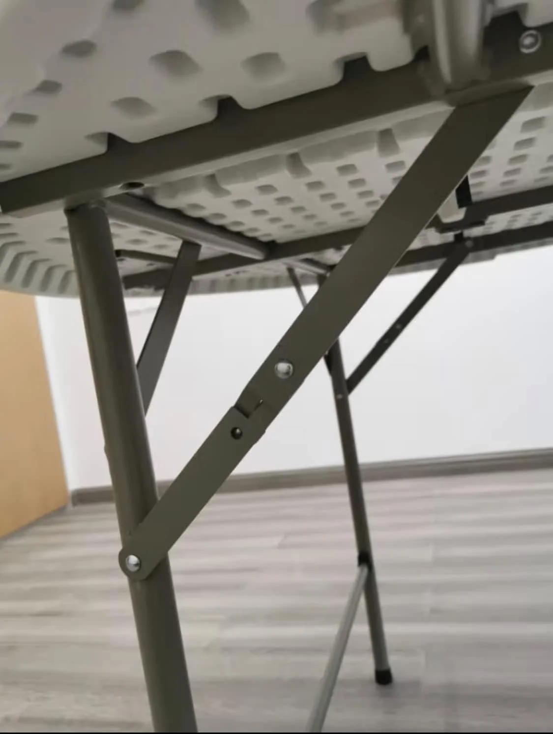 میز تاشو گرد قابل حمل Hanaiette، قطر 122 سانتی متر، پلاستیکی سفید گرانیتی، میز تاشو سبک وزن، مناسب پیک نیک، باغ، مهمانی، ساحل و... میز تاشو گرد قابل حمل Hanaiette، قطر 122 سانتی متر، پلاستیکی سفید گرانیتی، میز تاشو سبک وزن، مناسب پیک نیک، باغ، مهمانی، ساحل و...