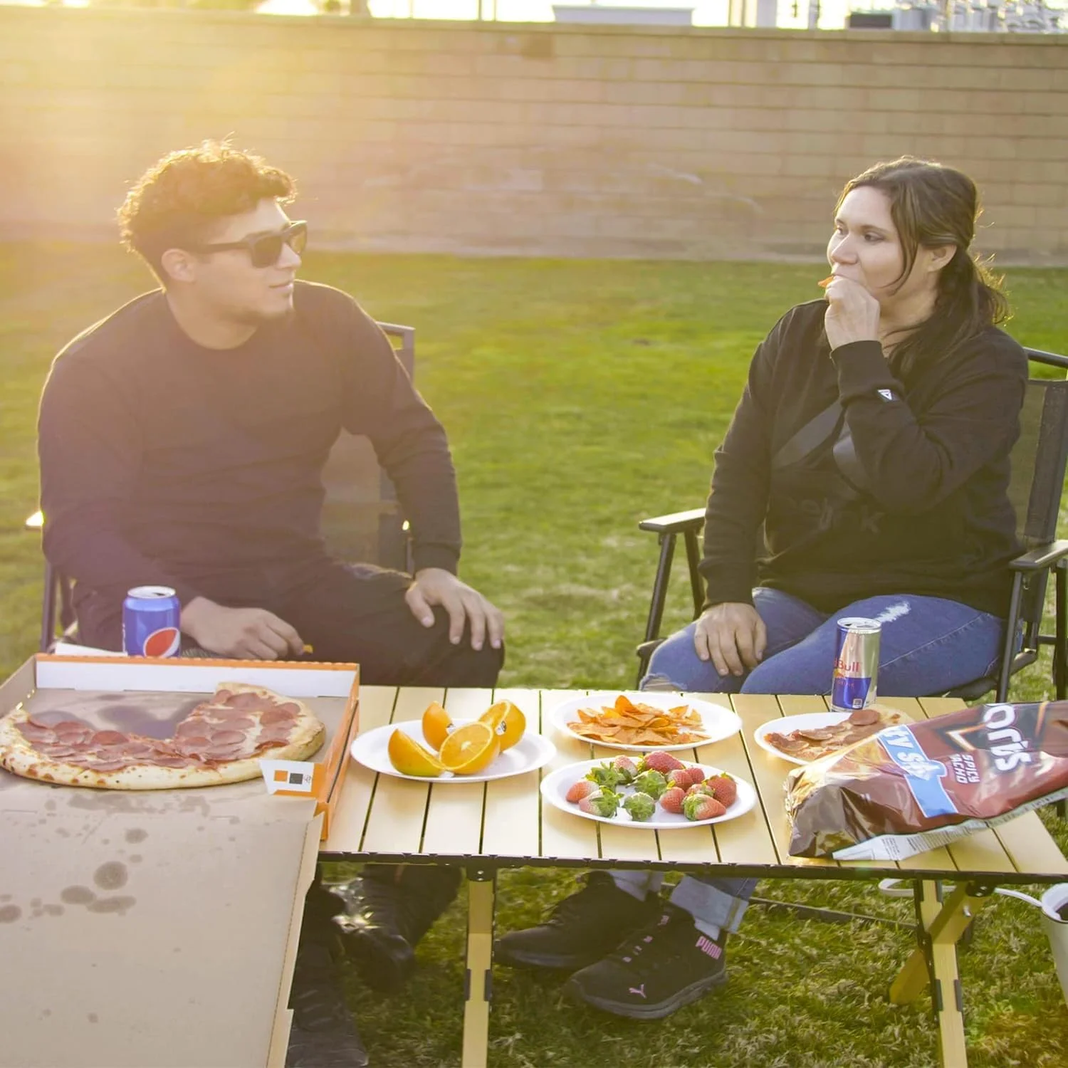 میز تاشو چوبی کمپینگ AUTOYSUR، میز پیک نیک قابل حمل با کیف حمل، میز کمپینگ مسافرتی بامبو رول آپ (چوب گل سرخ) میز تاشو چوبی کمپینگ AUTOYSUR، میز پیک نیک قابل حمل با کیف حمل، میز کمپینگ مسافرتی بامبو رول آپ (چوب گل سرخ)