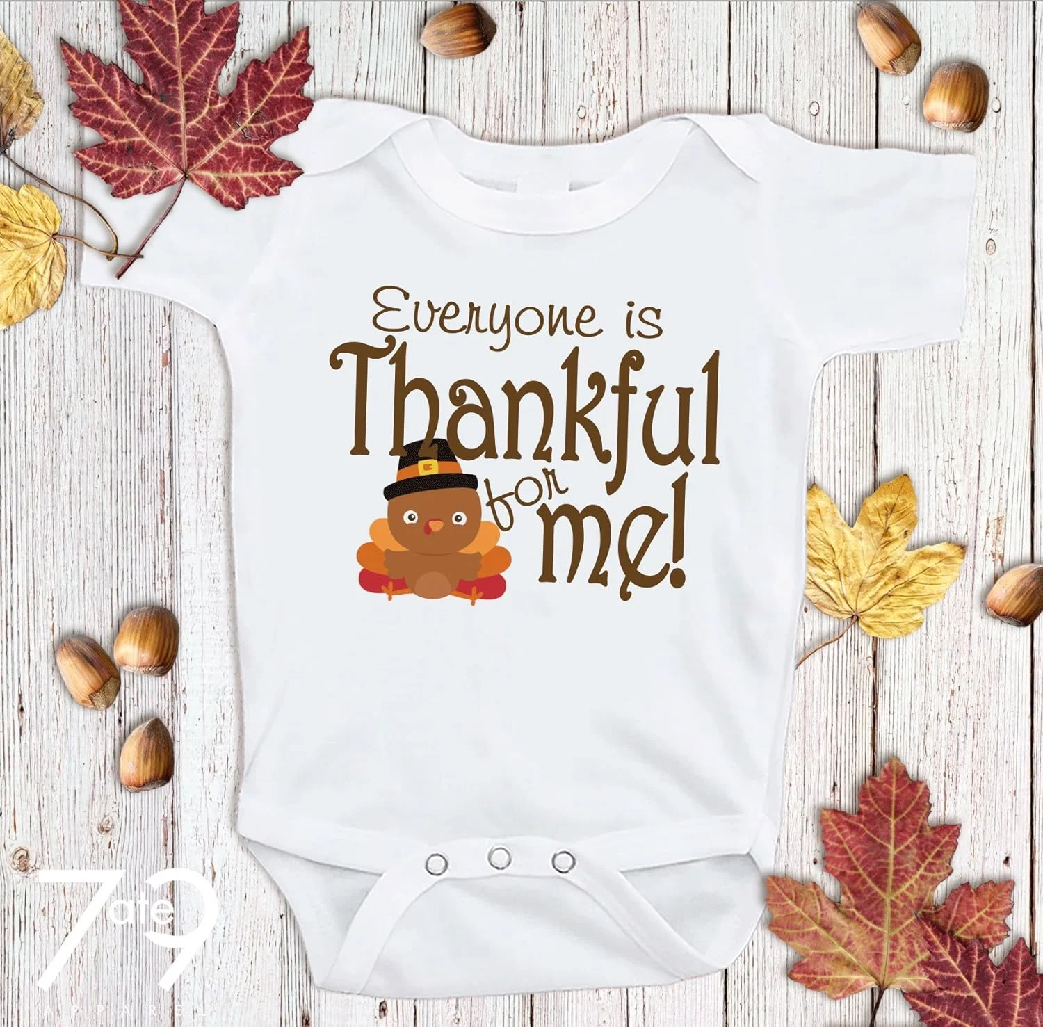 لباس یک تکه نوزادی طرح بوقلمون "همه برای من سپاسگزارند" برند 7 ate 9 Apparel