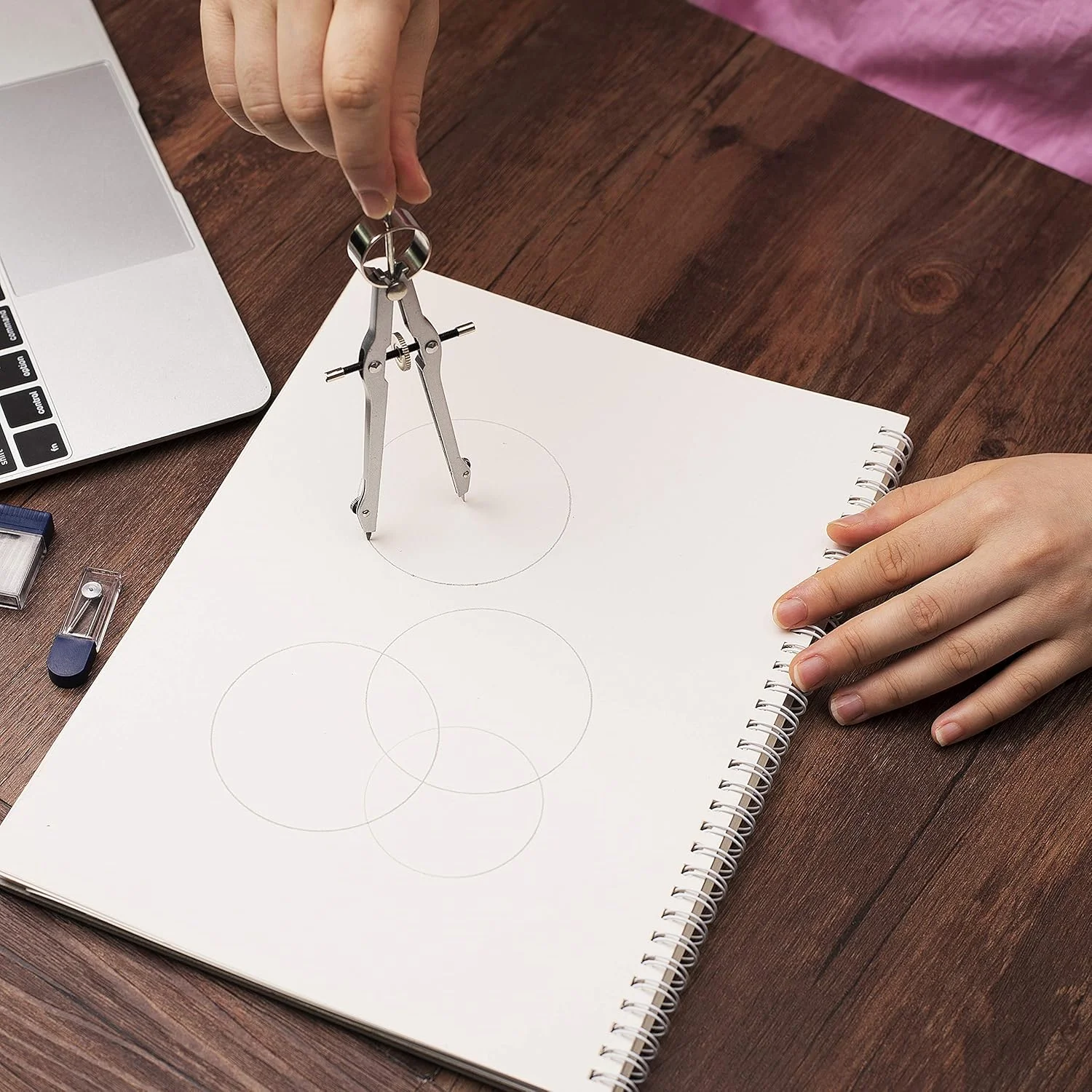 آقای پن - پرگار حرفه ای برای هندسه، به همراه نوک یدکی، پرگار فلزی، ابزار طراحی پرگار، پرگار طراحی، پرگار نقشه کشی، پرگار برای دانش آموزان، پرگار برای نجاری، پرگار هندسه آقای پن - پرگار حرفه ای برای هندسه، به همراه نوک یدکی، پرگار فلزی، ابزار طراحی پرگار، پرگار طراحی، پرگار نقشه کشی، پرگار برای دانش آموزان، پرگار برای نجاری، پرگار هندسه