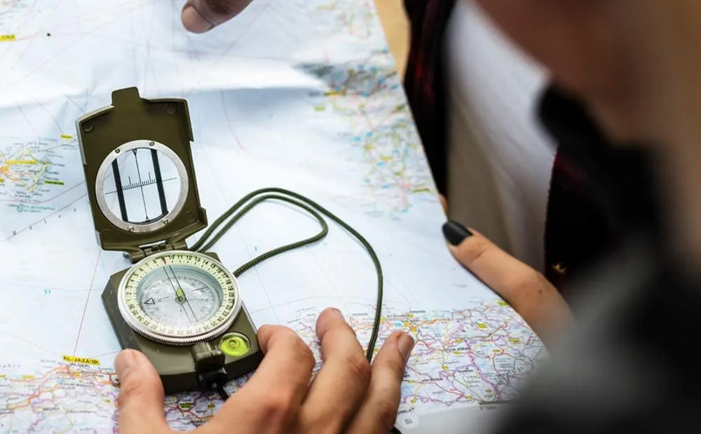 قطب نمای تاکتیکی نظامی چند منظوره Eyeskey | مقاوم در برابر ضربه و ضد آب | قطب نماهای فلزی دیدبانی برای پیاده روی، کمپینگ، رانندگی، قایق سواری، پیشاهنگی قطب نمای تاکتیکی نظامی چند منظوره Eyeskey | مقاوم در برابر ضربه و ضد آب | قطب نماهای فلزی دیدبانی برای پیاده روی، کمپینگ، رانندگی، قایق سواری، پیشاهنگی