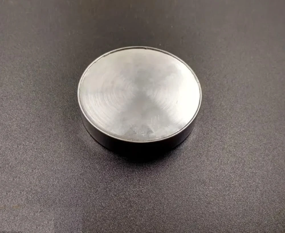 DEZIINE. قطب نمای جیبی مغناطیسی جهت دار استیل ضد زنگ / قطب نمای مغناطیسی جهت، 7.5 * 7.5 * 1.2 سانتی متر