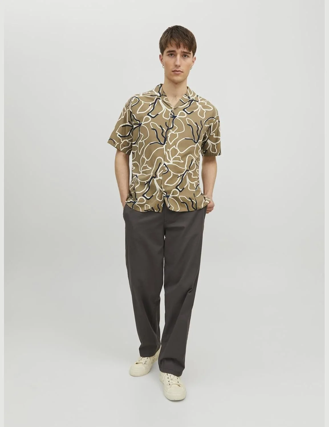 پیراهن مردانه طرحدار JACK & JONES Jprbladrew آستین کوتاه مناسب استراحت (تک عددی) پیراهن مردانه طرحدار JACK & JONES Jprbladrew آستین کوتاه مناسب استراحت (تک عددی)
