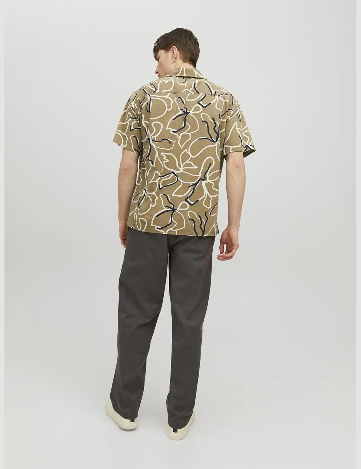 پیراهن مردانه طرحدار JACK & JONES Jprbladrew آستین کوتاه مناسب استراحت (تک عددی) پیراهن مردانه طرحدار JACK & JONES Jprbladrew آستین کوتاه مناسب استراحت (تک عددی)