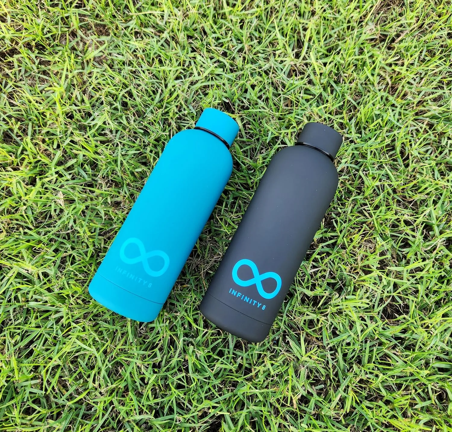 بطری آب INFINITY 8، قمقمه استیل ضد زنگ، 500 میلی لیتر/17 اونس، بطری آب عایق خلاء دو جداره، قمقمه ضد نشت، فاقد BPA، بطری آب (آبی) بطری آب INFINITY 8، قمقمه استیل ضد زنگ، 500 میلی لیتر/17 اونس، بطری آب عایق خلاء دو جداره، قمقمه ضد نشت، فاقد BPA، بطری آب (آبی)