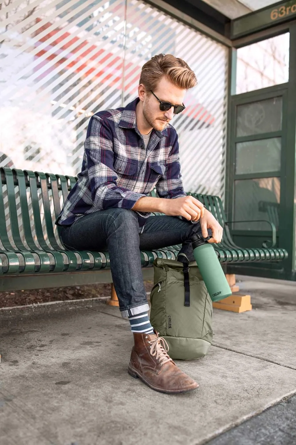 قمقمه آب کمل بک شوت مگ SST با عایق خلاء 32oz، مشکی